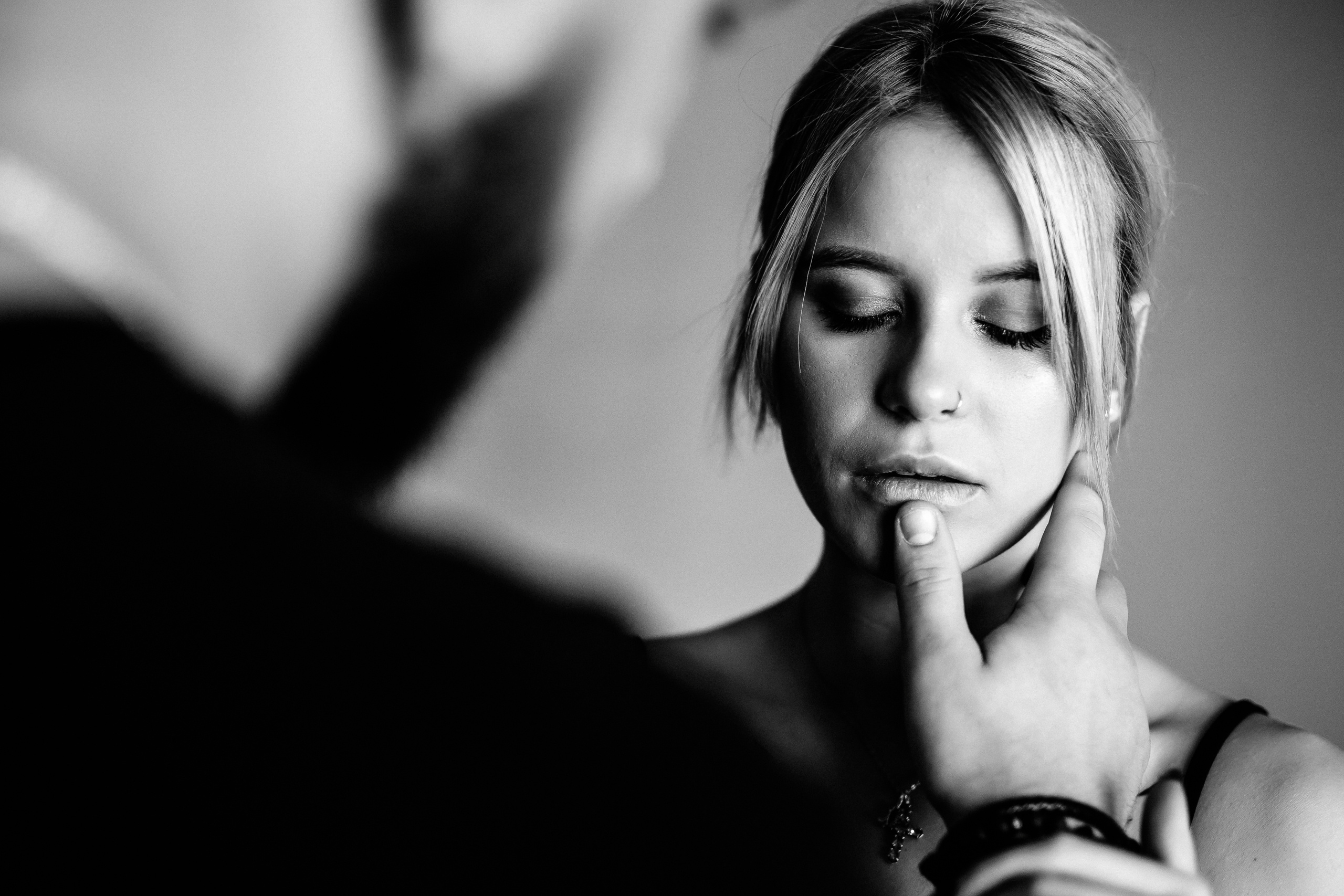 Нажми на play. Портретный женский фотограф Минск Беларусь Алена Янович