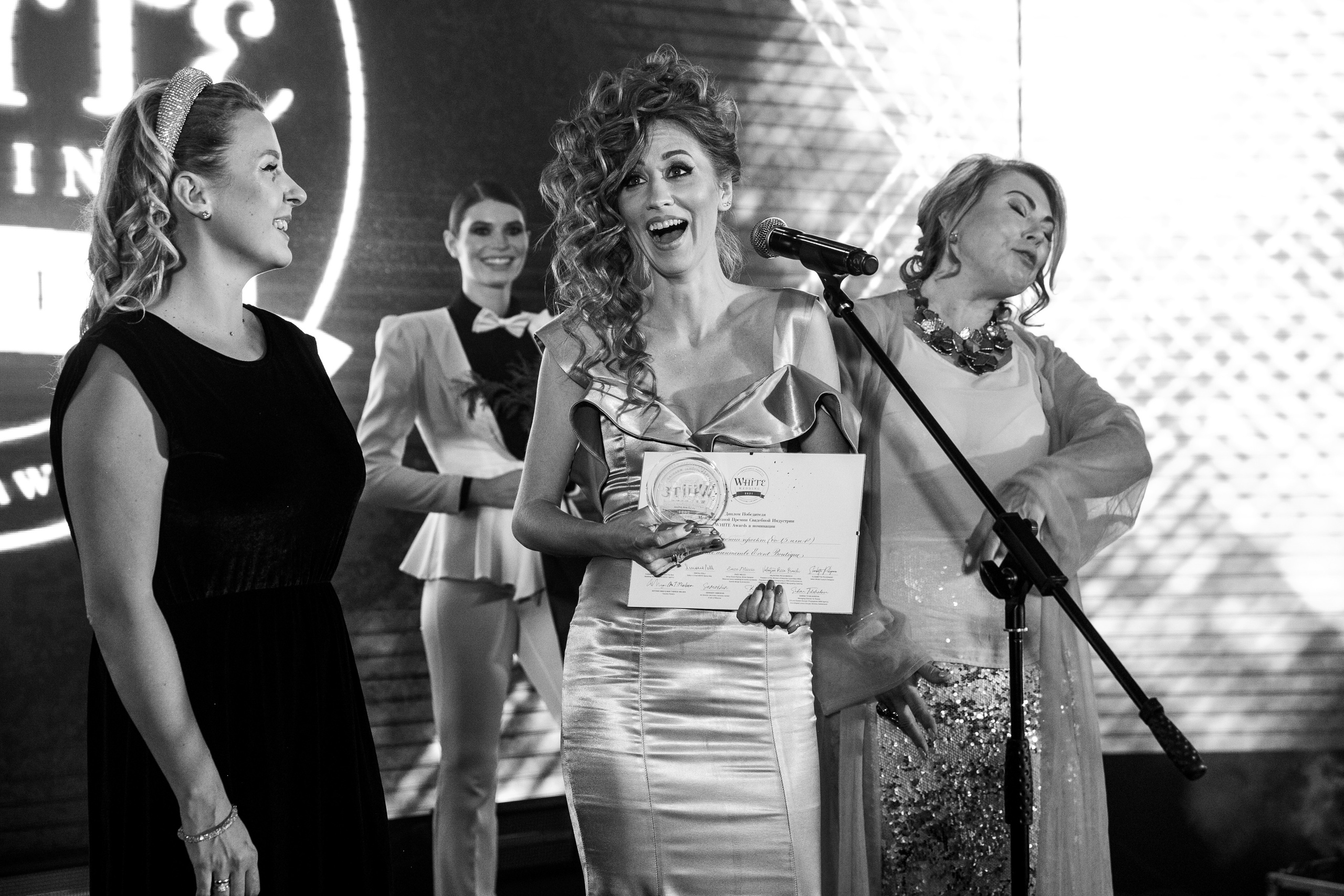 White sposa wedding awards 2021. Свадебный фотограф в Москве Элина Ларченкова. Фото, которые цепляют