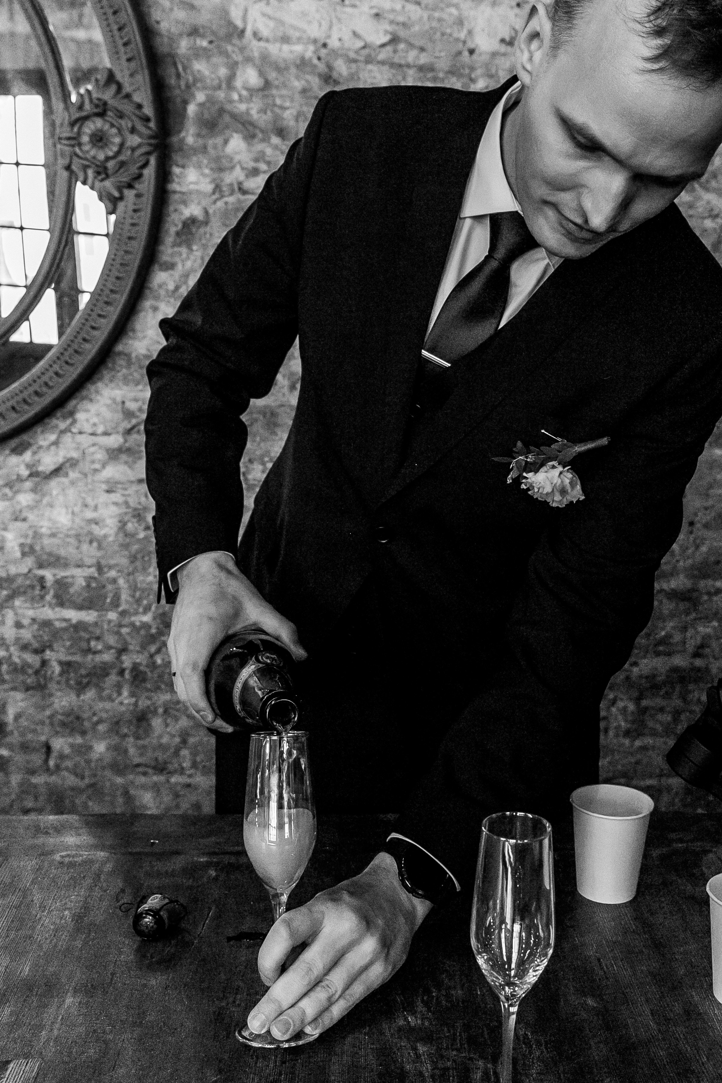 Свадьба зимой в Якиманка hall, отель Кадешевская, усадьба Роден. Свадебный фотограф в Москве Элина Ларченкова. Фото, которые цепляют