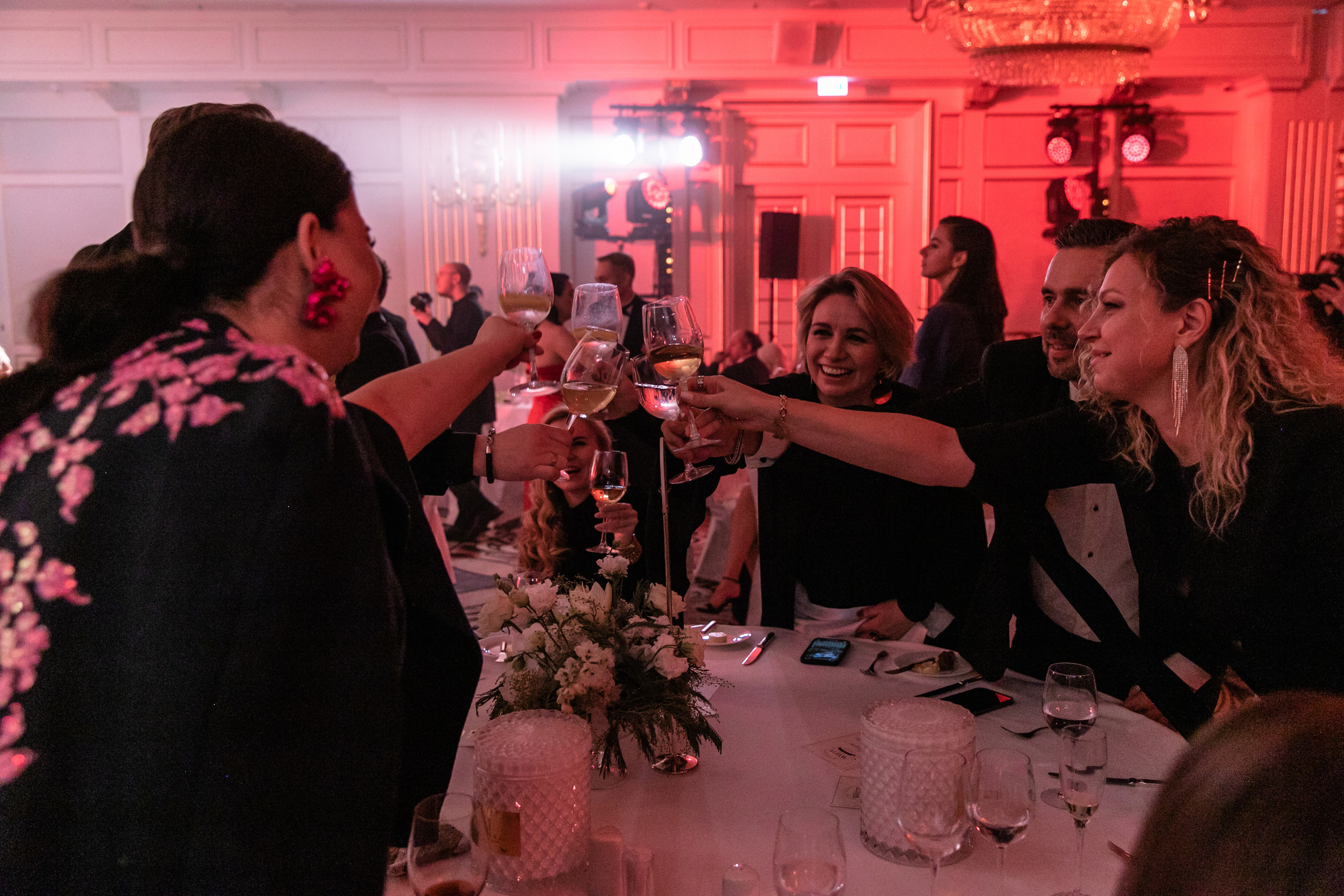 White sposa wedding awards 2021. Свадебный фотограф в Москве Элина Ларченкова. Фото, которые цепляют