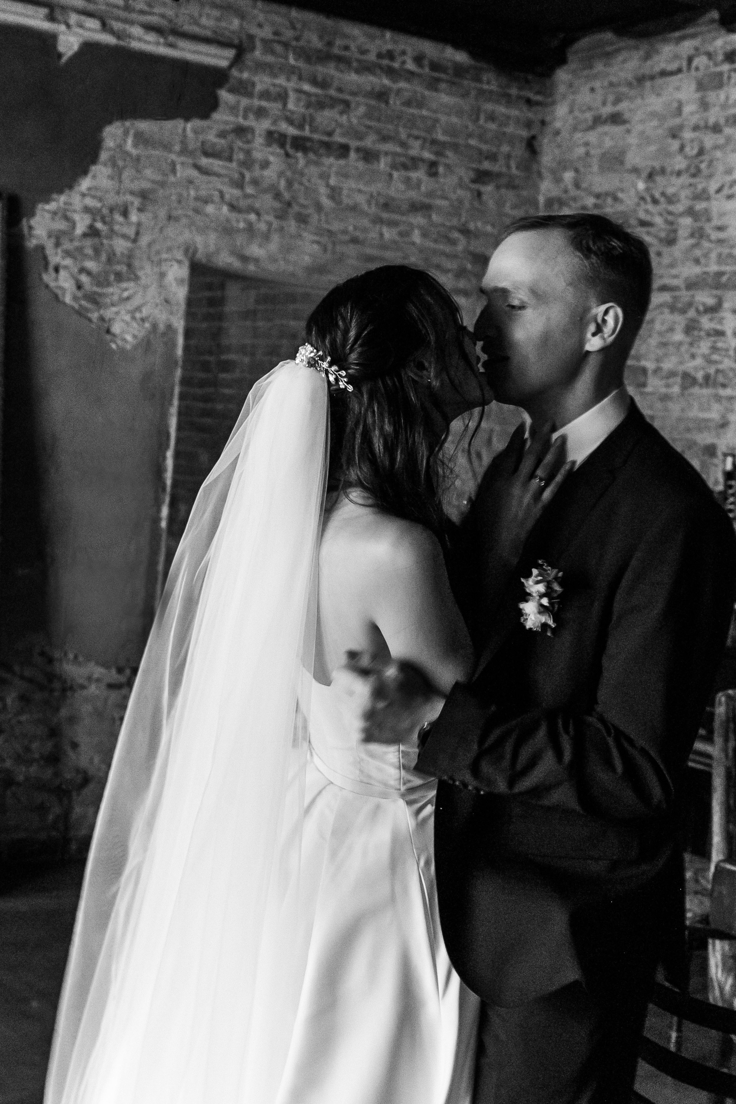 Свадьба зимой в Якиманка hall, отель Кадешевская, усадьба Роден. Свадебный фотограф в Москве Элина Ларченкова. Фото, которые цепляют