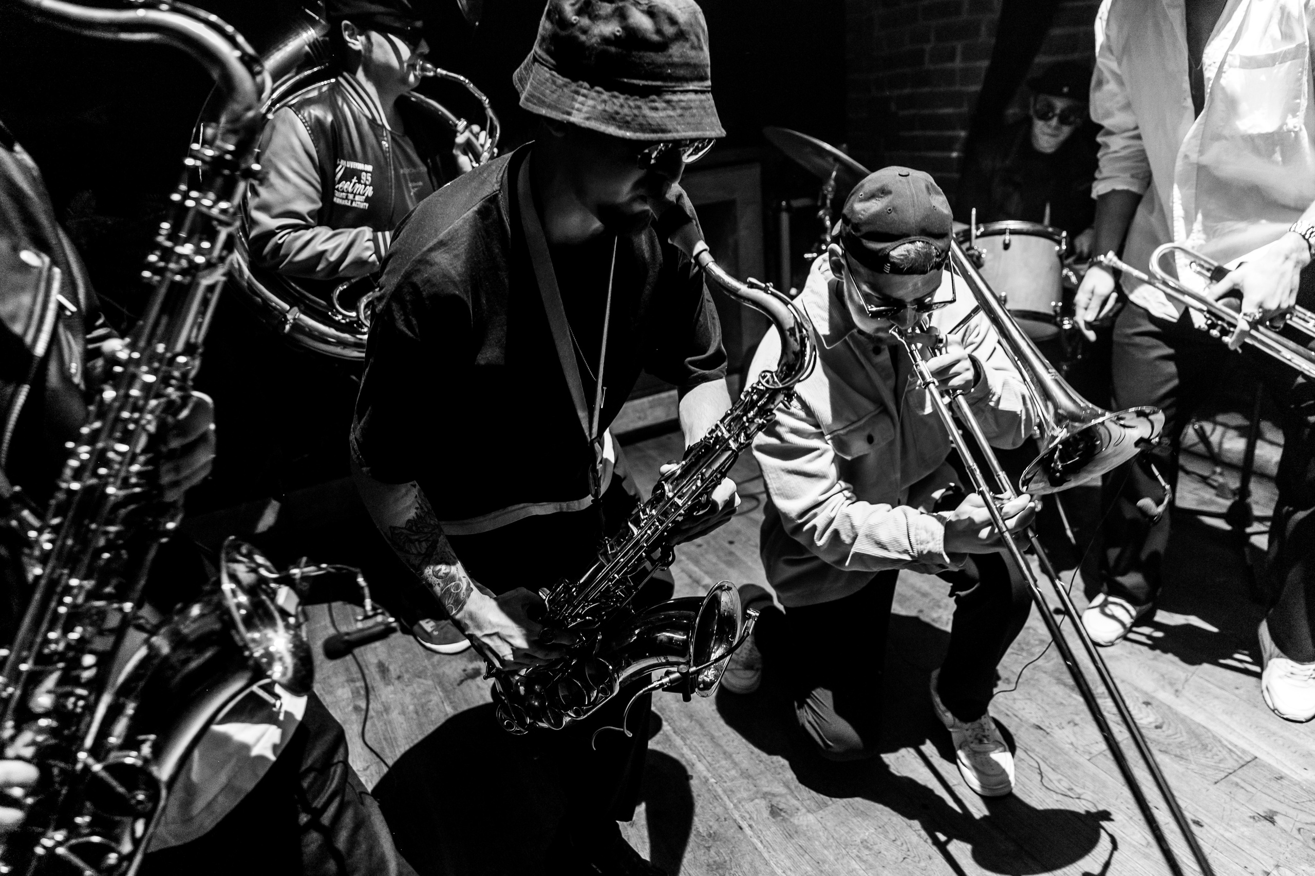 Концерт кавер-группы Mad Brass Band. Свадебный фотограф в Москве Элина Ларченкова. Фото, которые цепляют