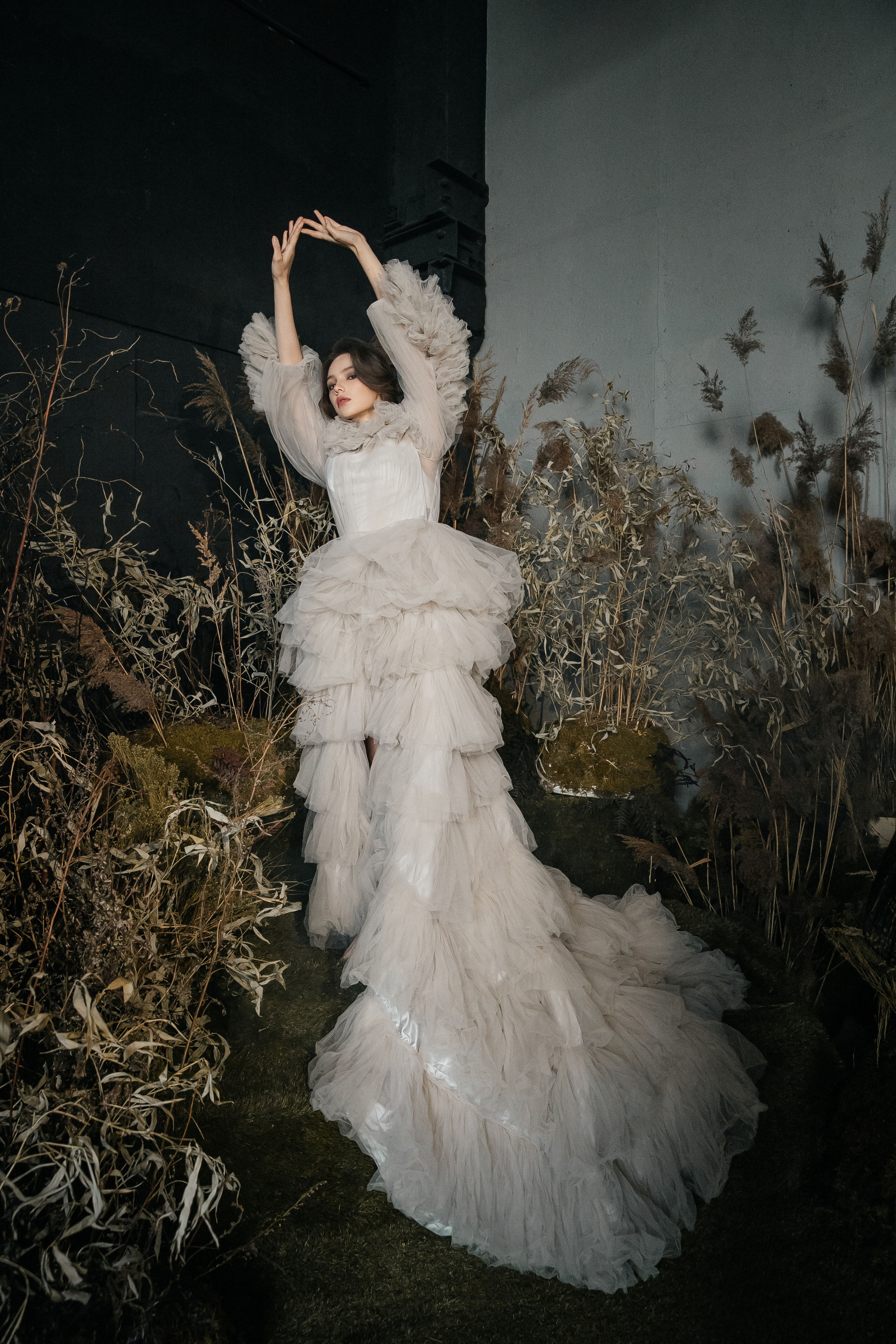 Фотосессия в студии со мхом. Свадебный фотограф в Москве Элина Ларченкова. Фото, которые цепляют