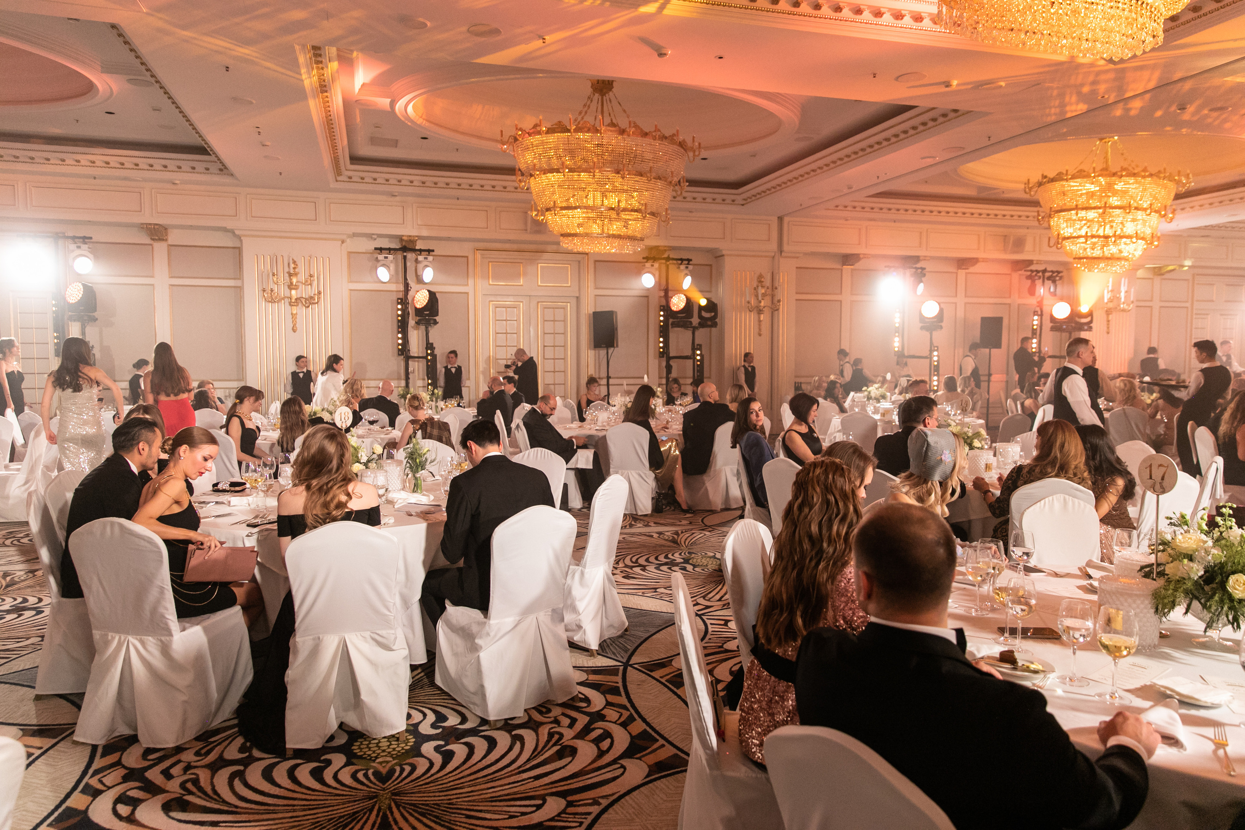 White sposa wedding awards 2021. Свадебный фотограф в Москве Элина Ларченкова. Фото, которые цепляют