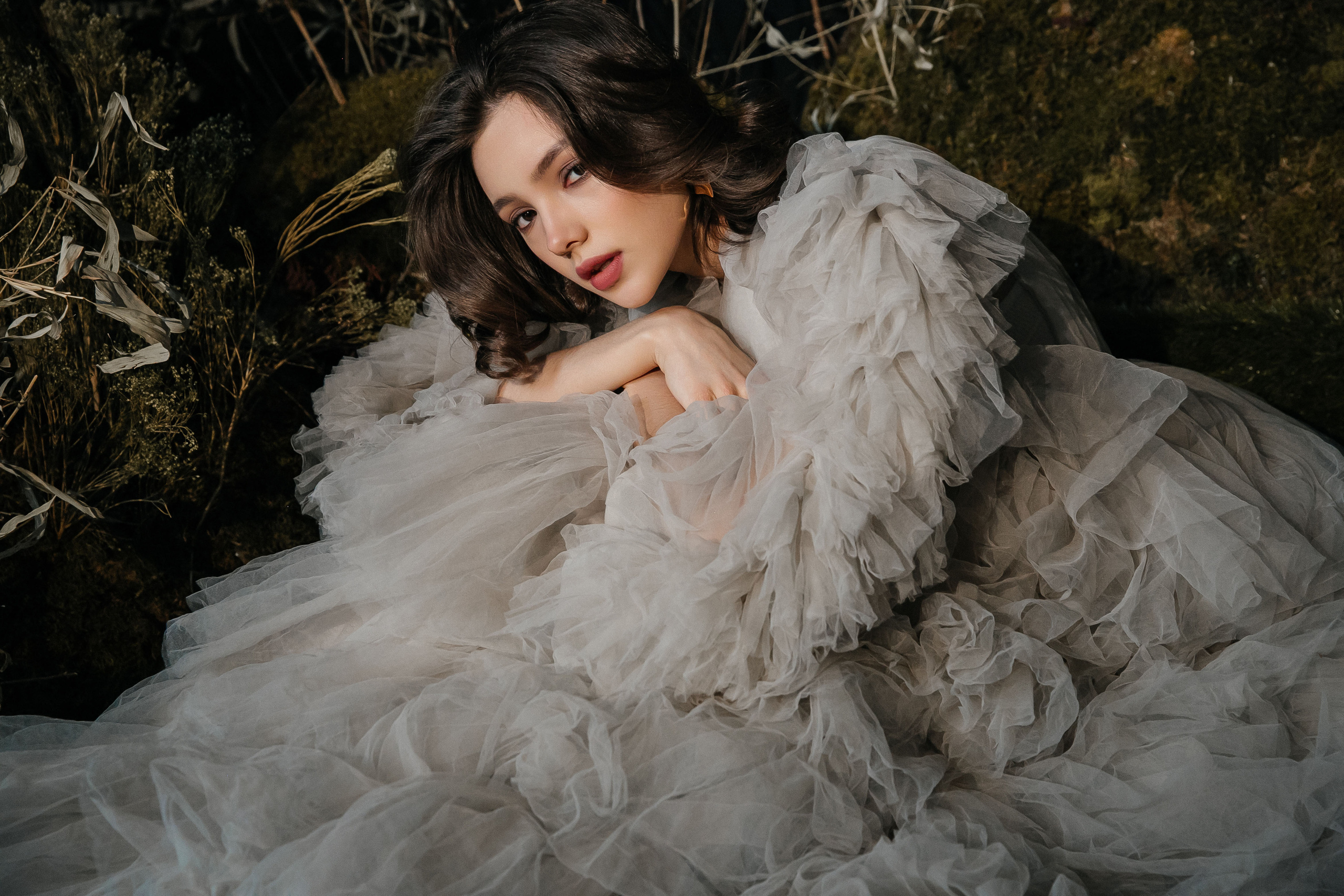 Фотосессия в студии со мхом. Свадебный фотограф в Москве Элина Ларченкова. Фото, которые цепляют