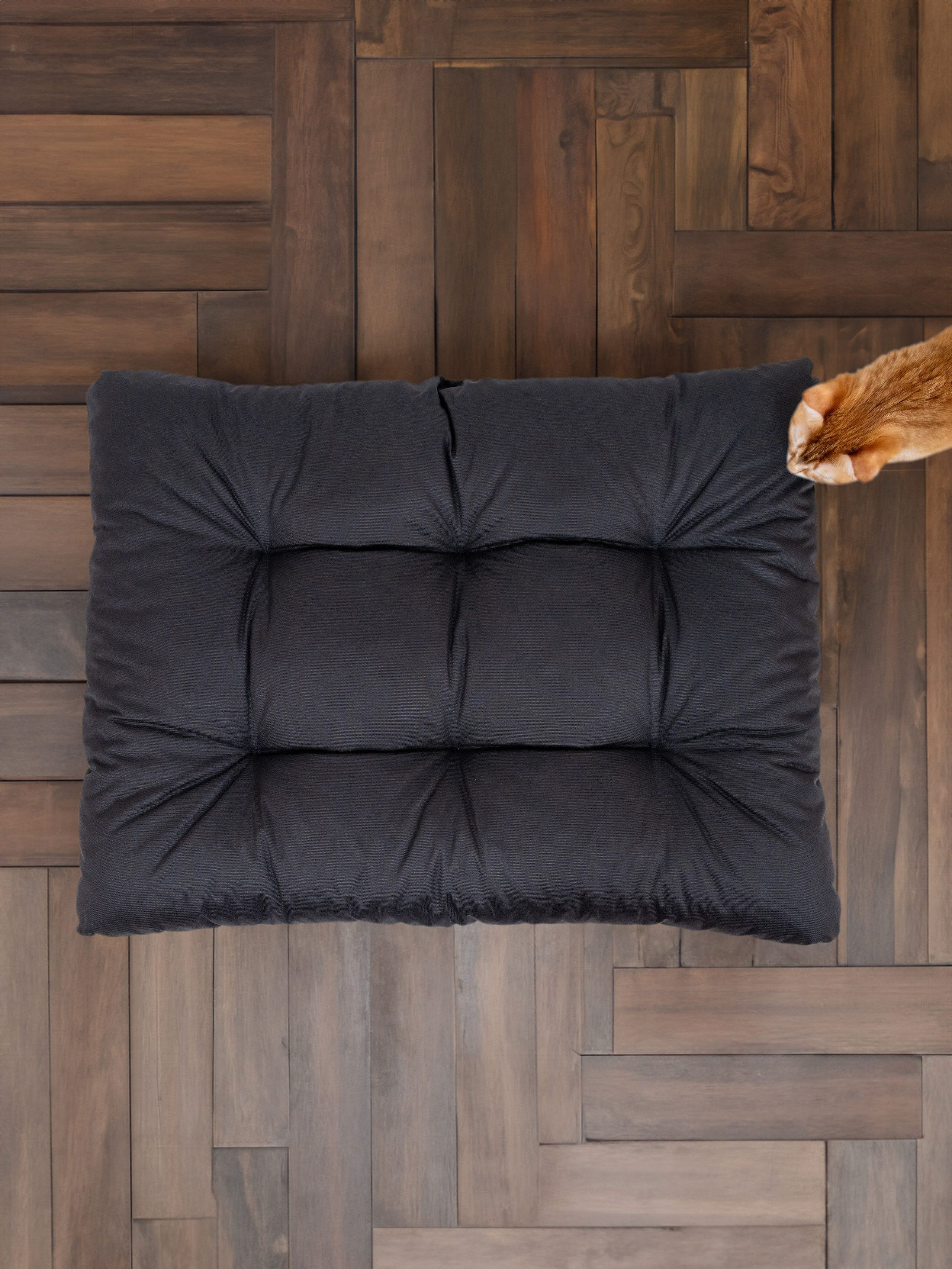 Предметная съемка товара лежанка для животных, с заменой фона и нанесением инфографики. Олейник Денис — предметный фотограф, фотограф для маркетплейсов в Казани