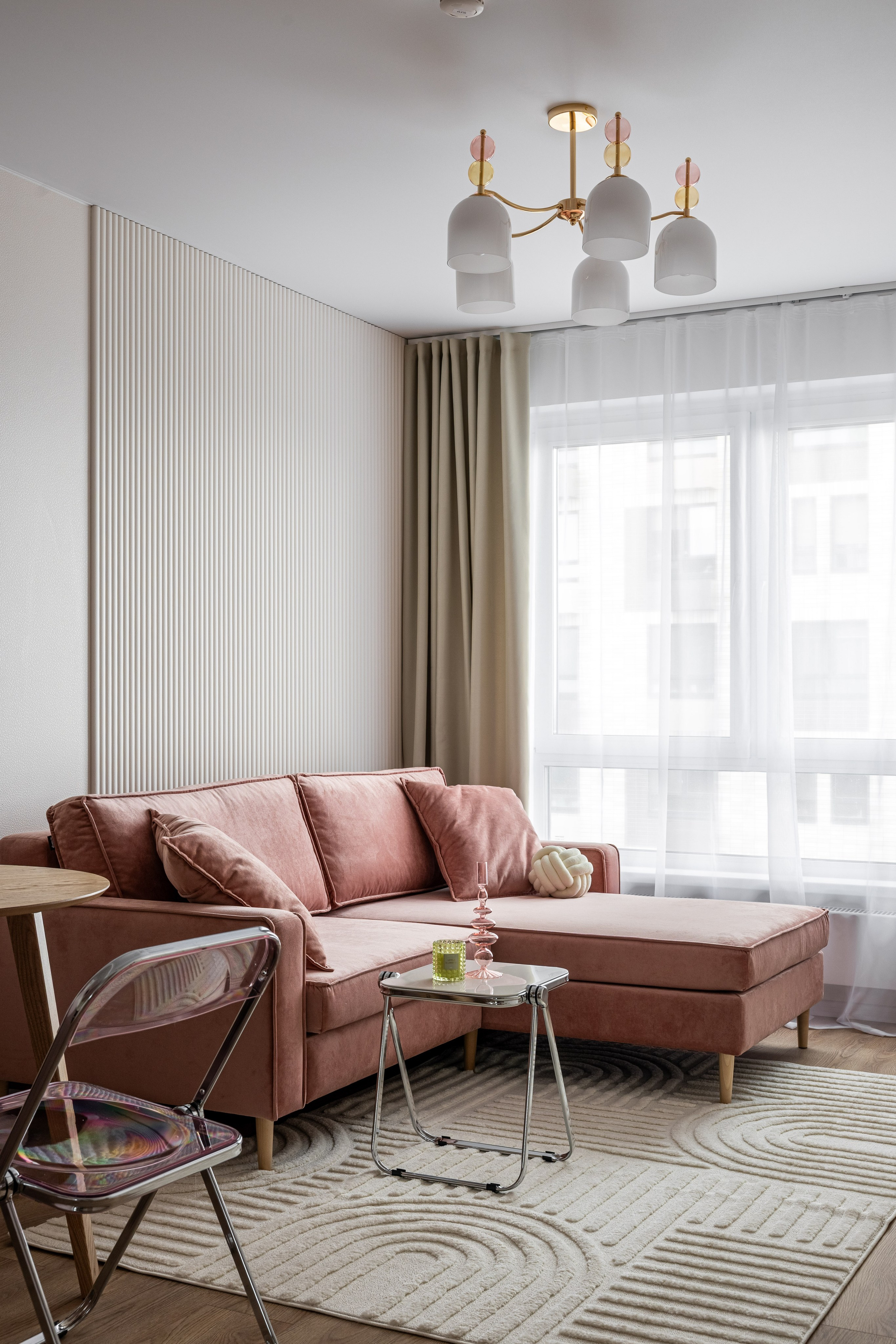 Леденцовый контемпорари с элементами глэм-софт. Veselinskiy| Интерьерный фотограф | Москва