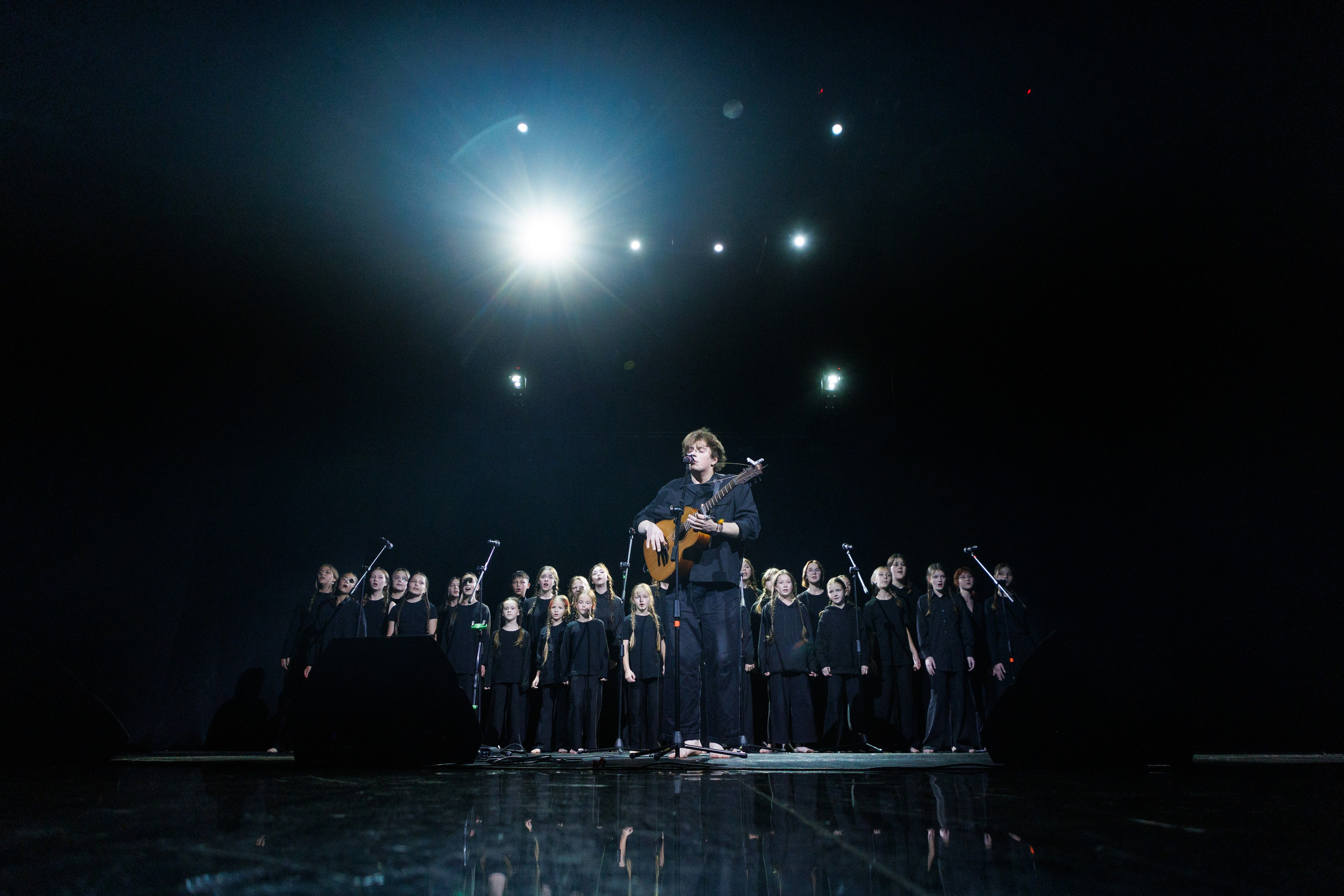 Выксунская премьера «Громко и Честно. Бонд с кнопкой». Фотограф городских и семейных событий Артем Карпухин