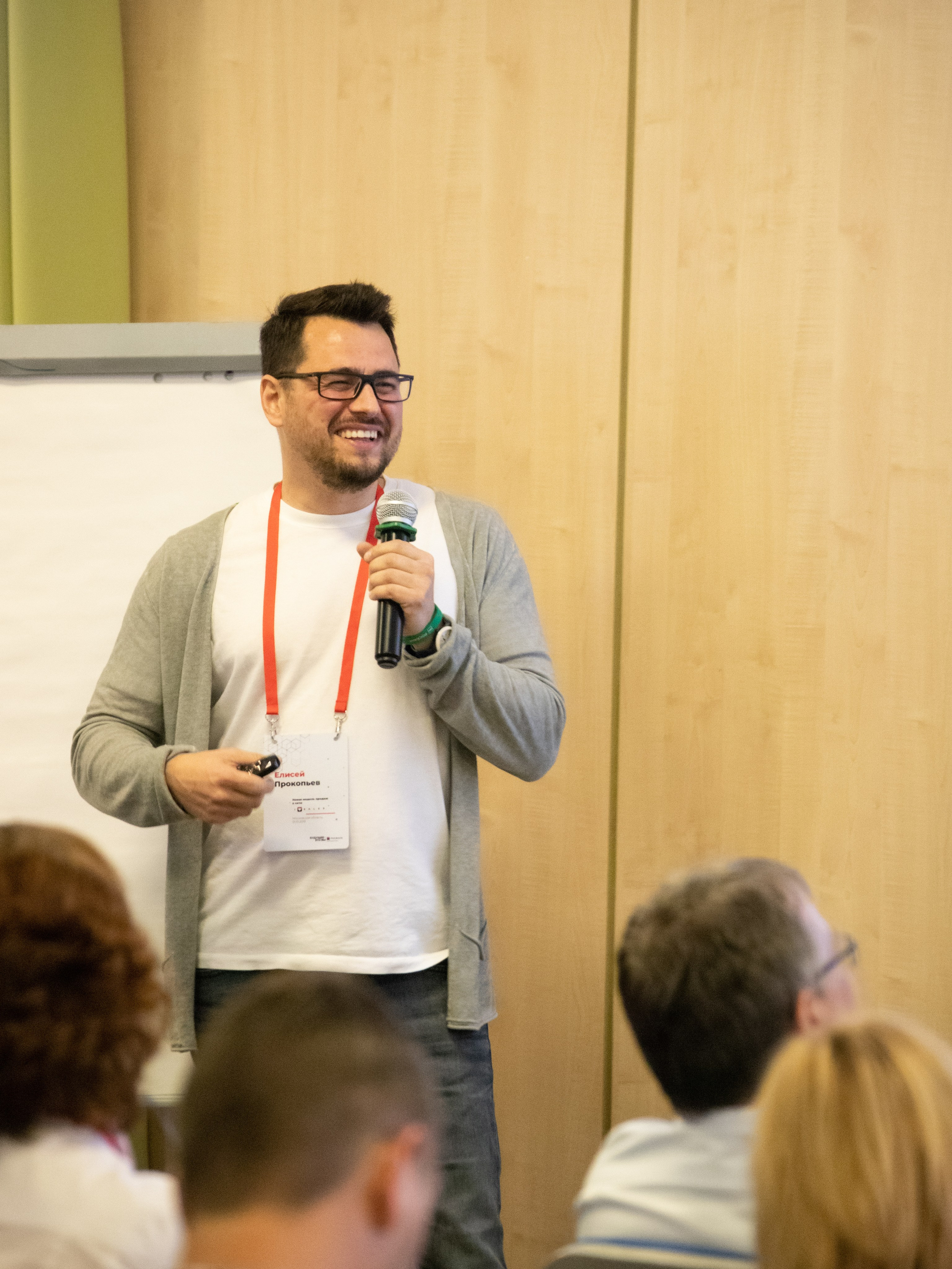 Форум / Конференция. Фотограф видеограф широкого профиля Денис Захаров