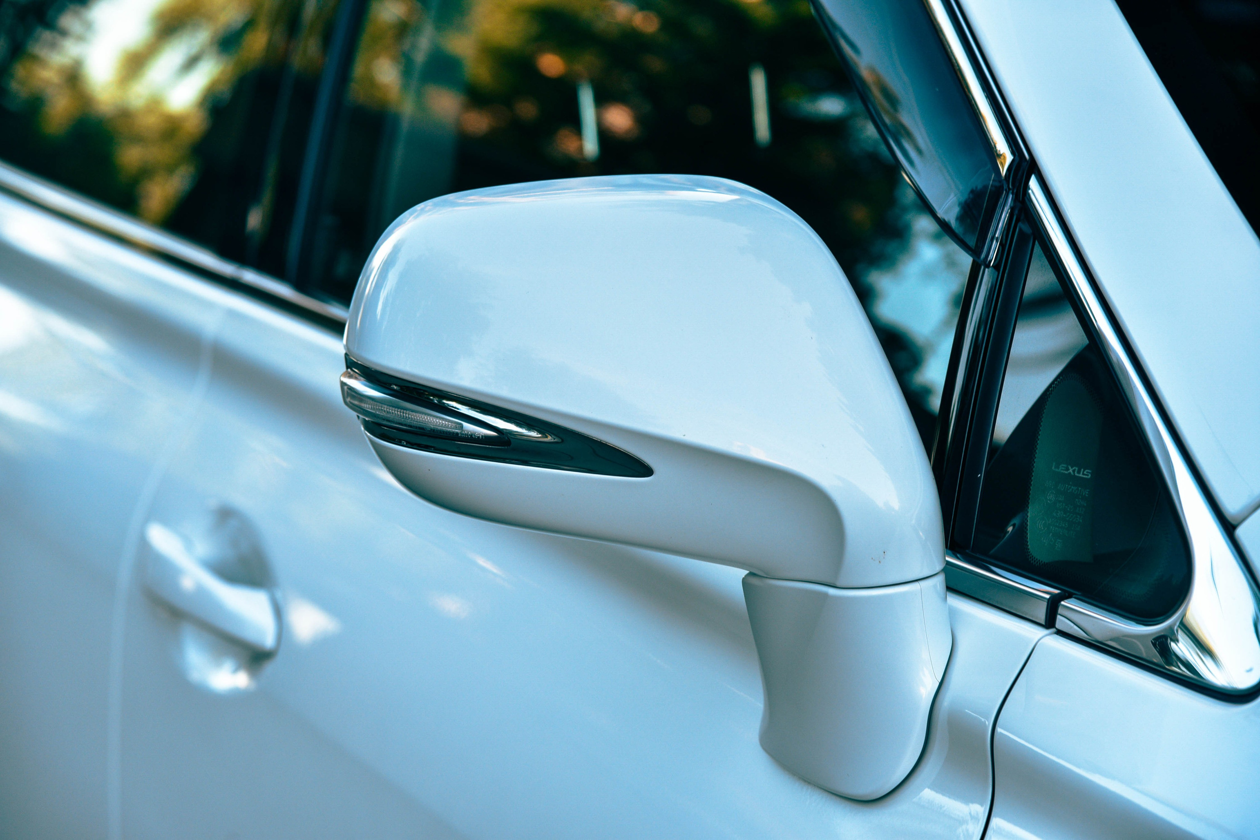 Профессиональная фотосессия Lexus в&nbsp;Новосибирске. Автомобильный фотограф Чанчин Владимир: детальные снимки кузова, интерьера и&nbsp;динамики. Съемка автомобиля для продажи