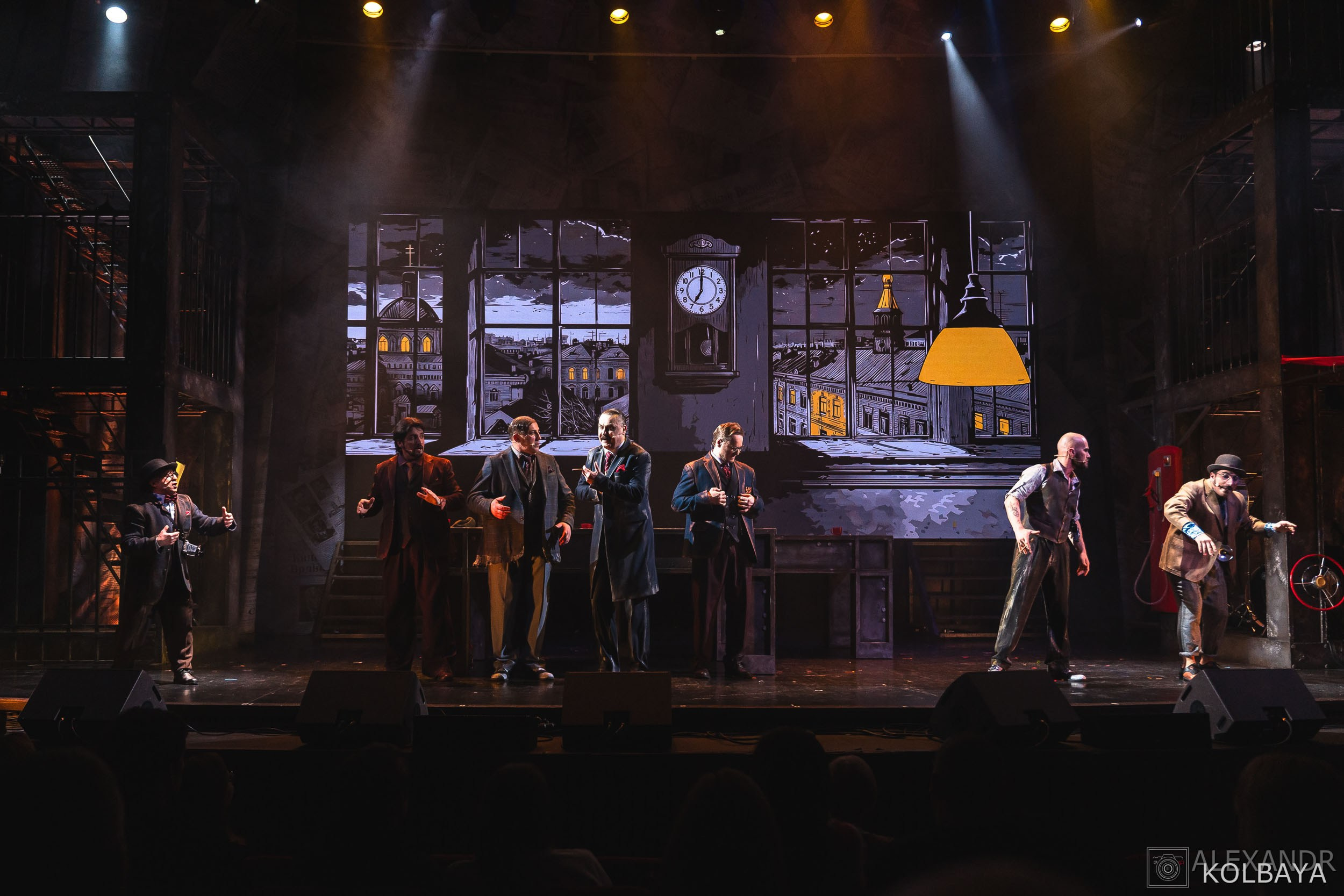 Фотографии со спектакля «Однажды в городе N». Концертный и театральный репортажный фотограф в Москве Александр Колбая
