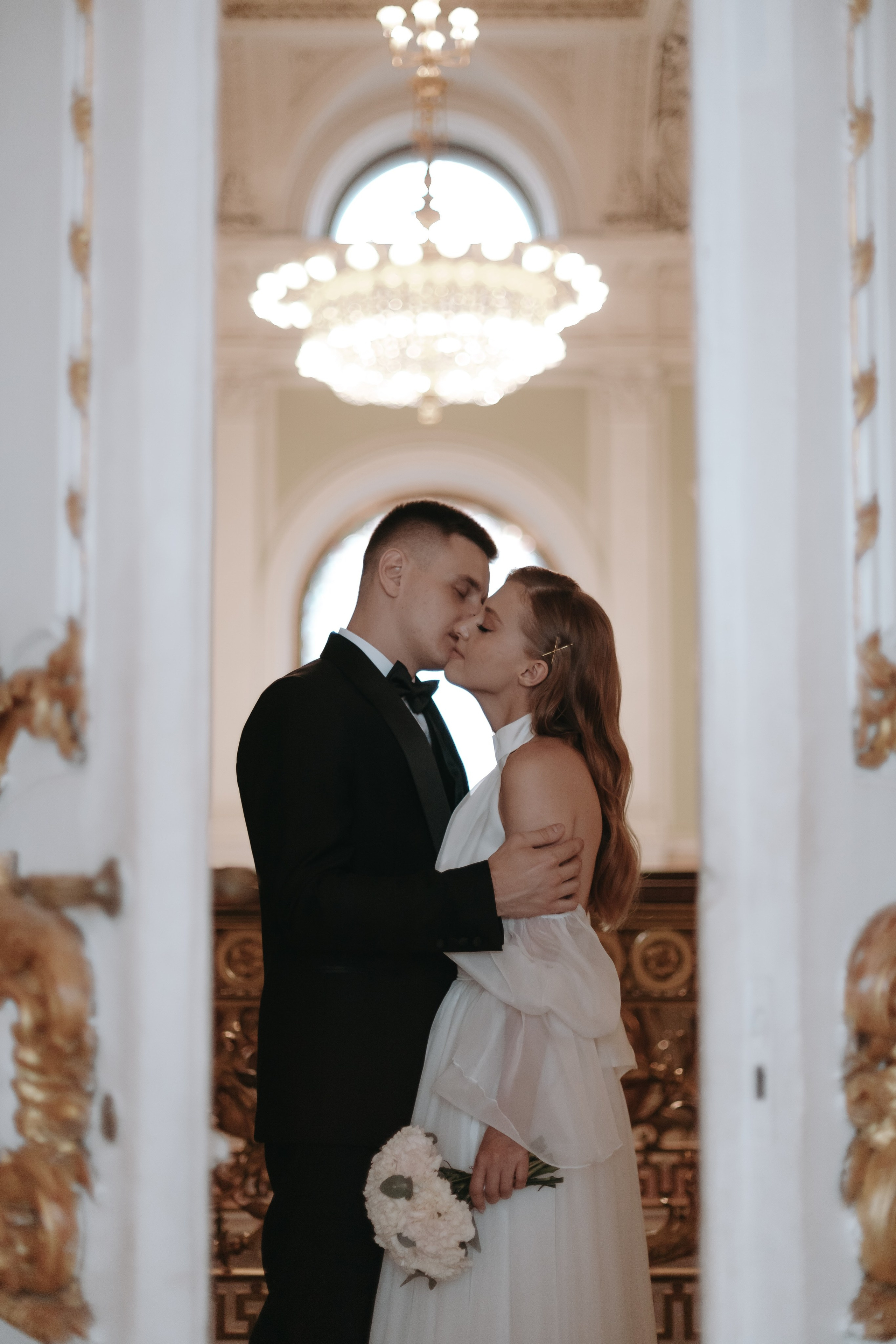 Дождь, жара и Эрмитаж. Свадебный и семейный фотограф Арина Кулёва