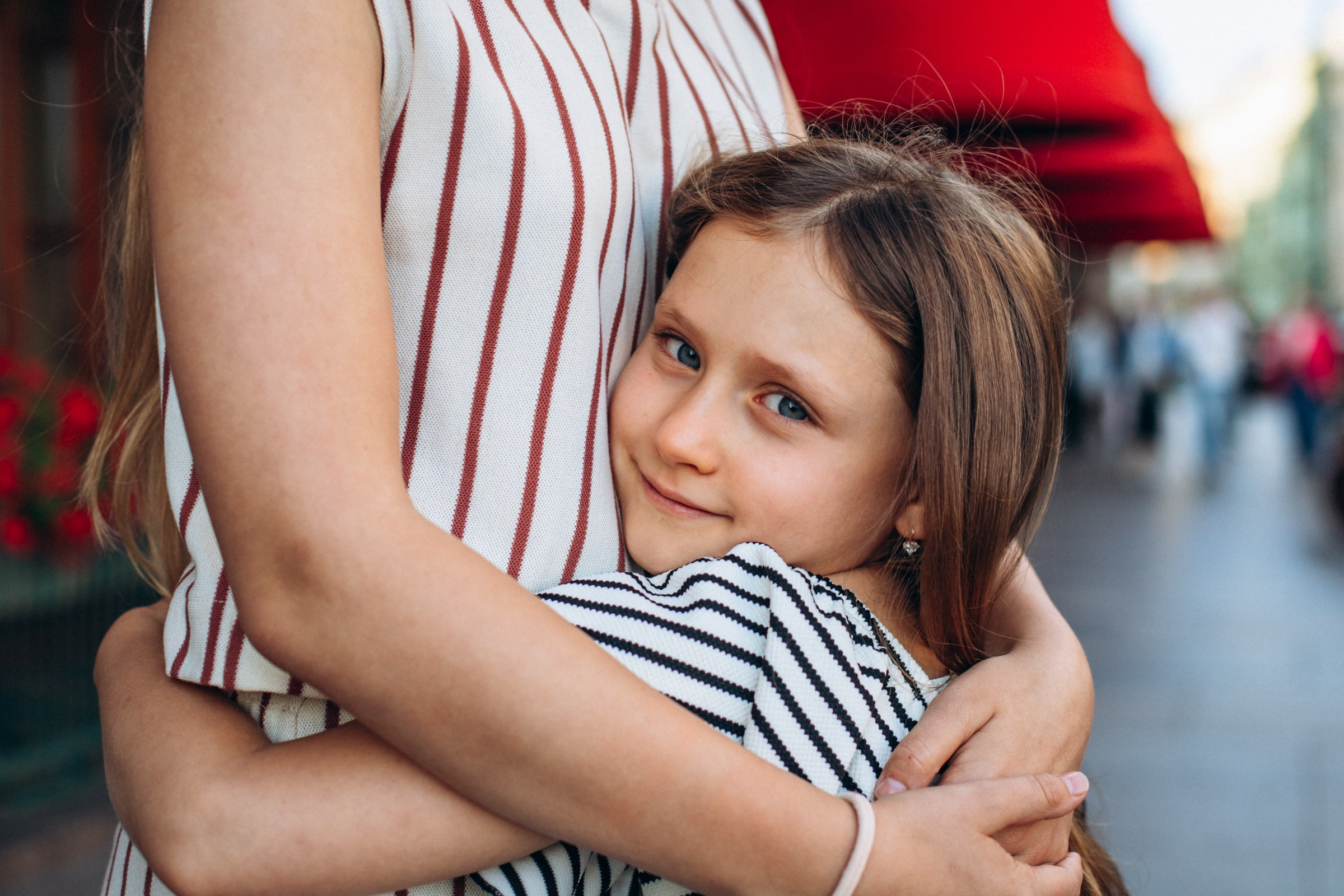 Екатерина с семьей в августе. Фотопрогулка в Петербурге. Индивидуальный и семейный фотограф в Санкт-Петербурге