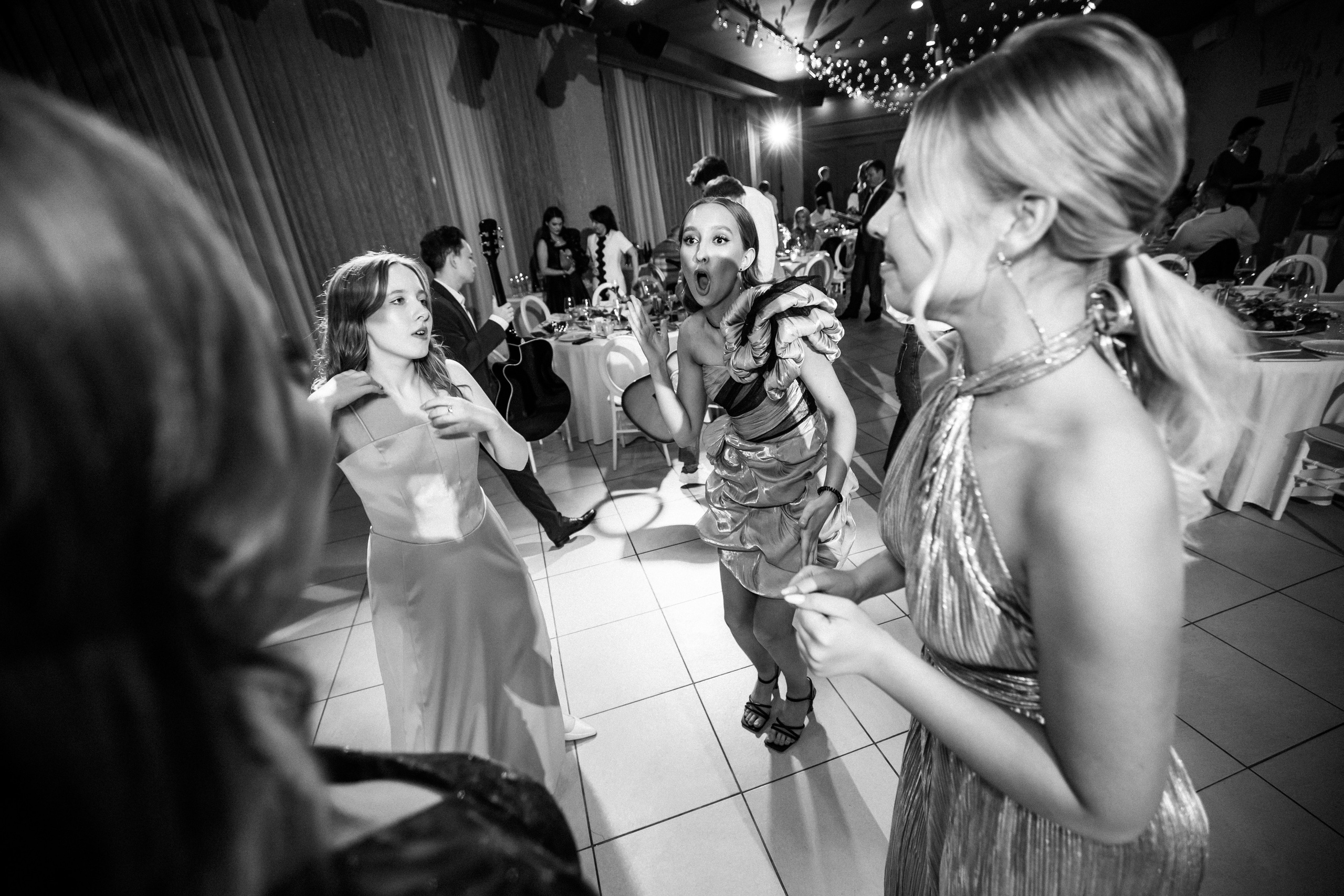 2023-06-23 Выпускной МБОУ СОШ № 10. Фотограф в Красноярске