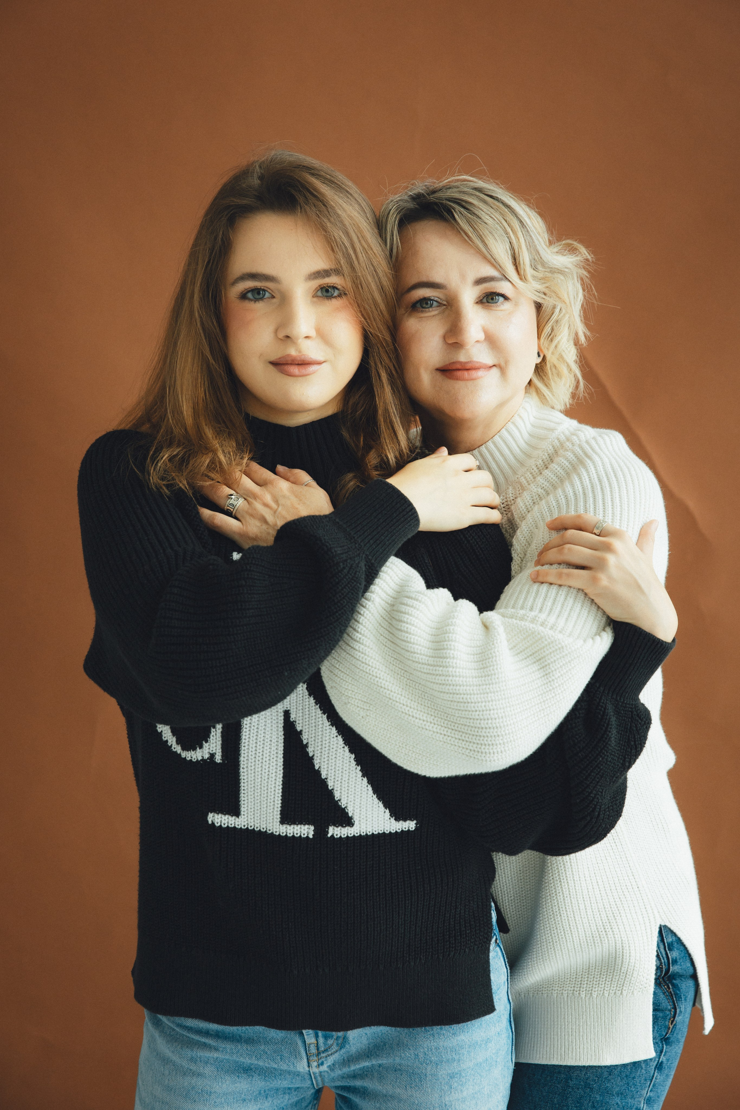 Лера и Ольга / Фактура. Фотограф Калининград Илья Миллер