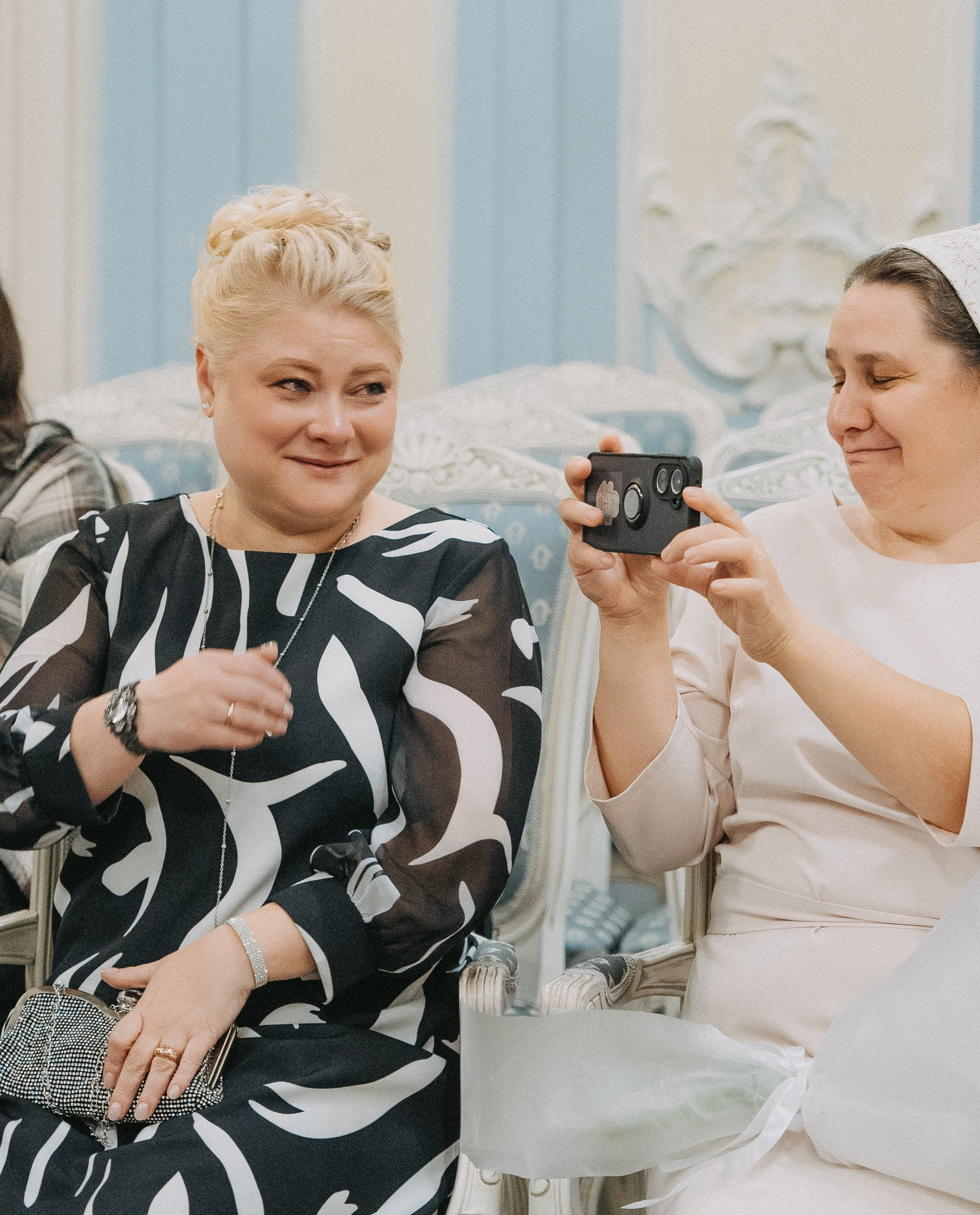 Свадебная фотосессия в Санкт-Петербурге. Исаакиевский собор. Дворец Бракосочетания №2 на Фурштатской