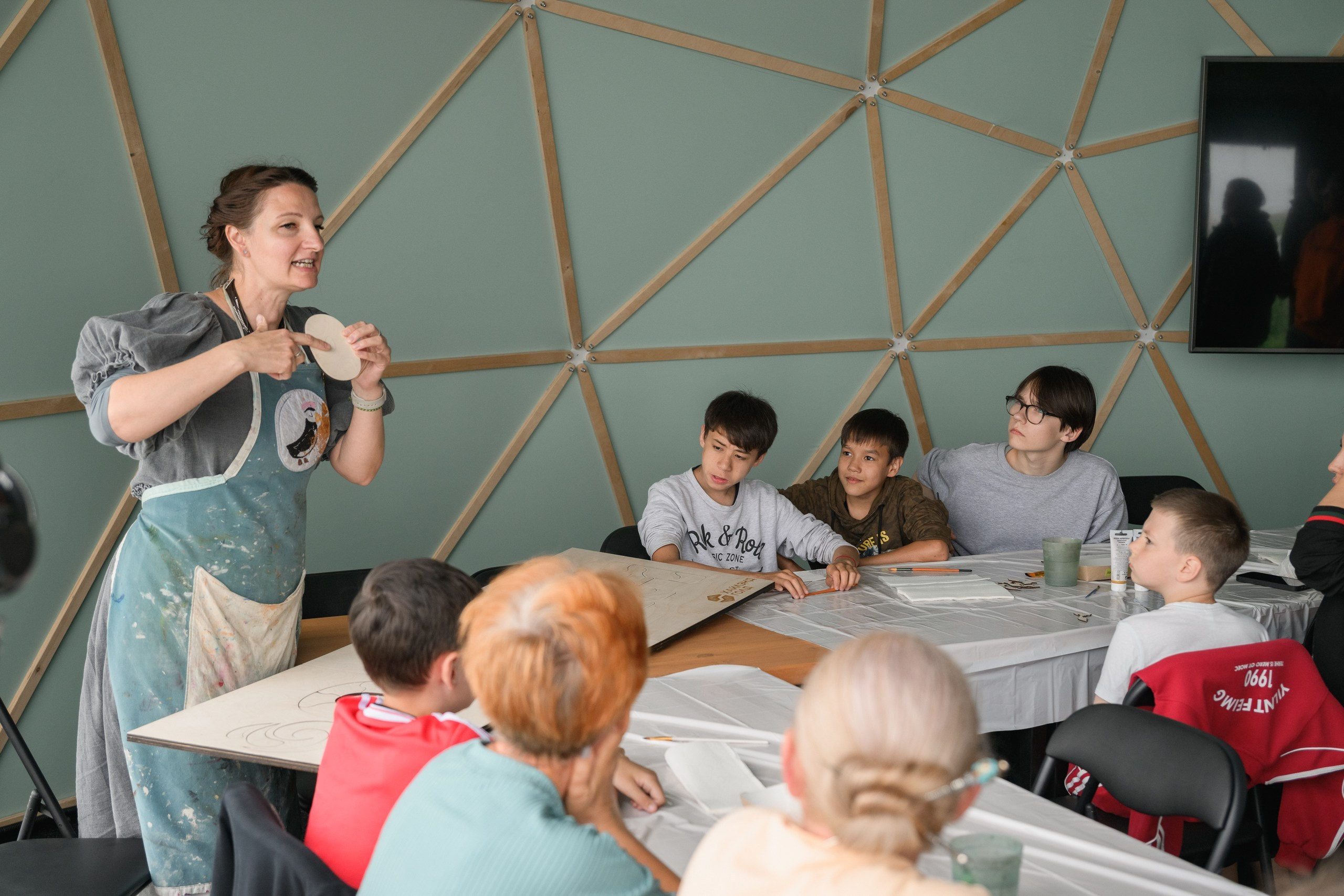 Фотосъемка Марафона добра в Петропавловске-Камчатском, Яркие моменты благотворительного забега на фоне камчатских пейзажей, Эмоциональные кадры участников Марафона добра в Петропавловске-Камчатском, Фотографии волонтеров и благотворителей на берегу Тихого океана, Профессиональная съемка добрых дел в Петропавловске-Камчатском