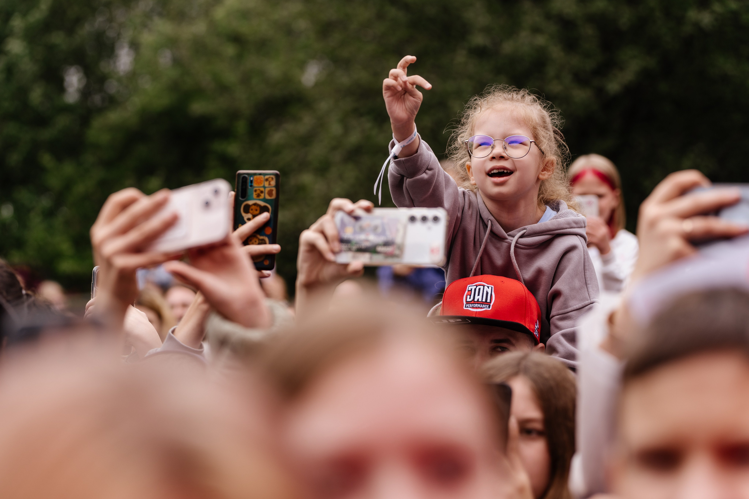 VK FEST Инфлюенсеры. Андрей Сухинин репортажный свадебный фотограф Санкт-Петербург