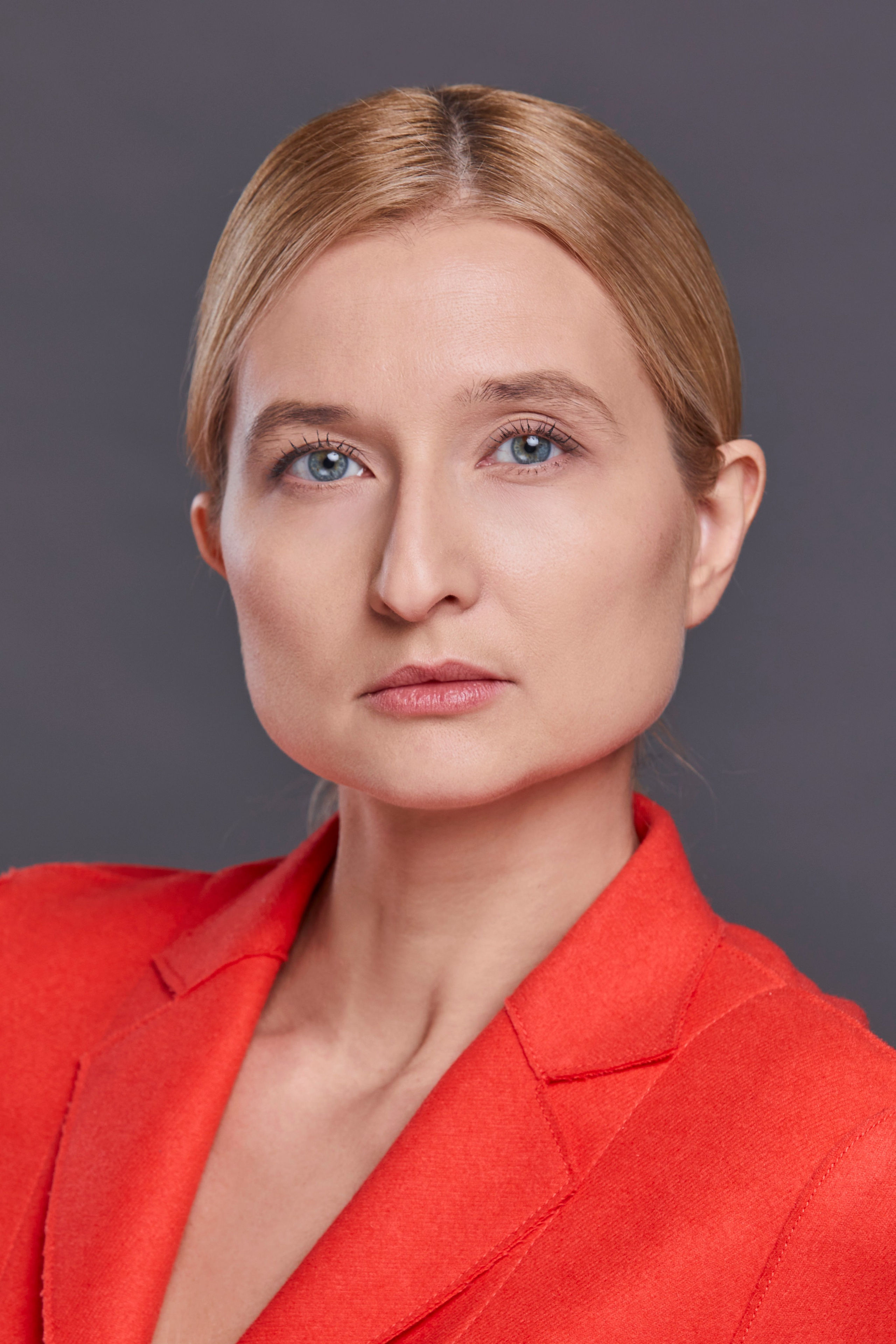 Портреты Эльвира. Главная