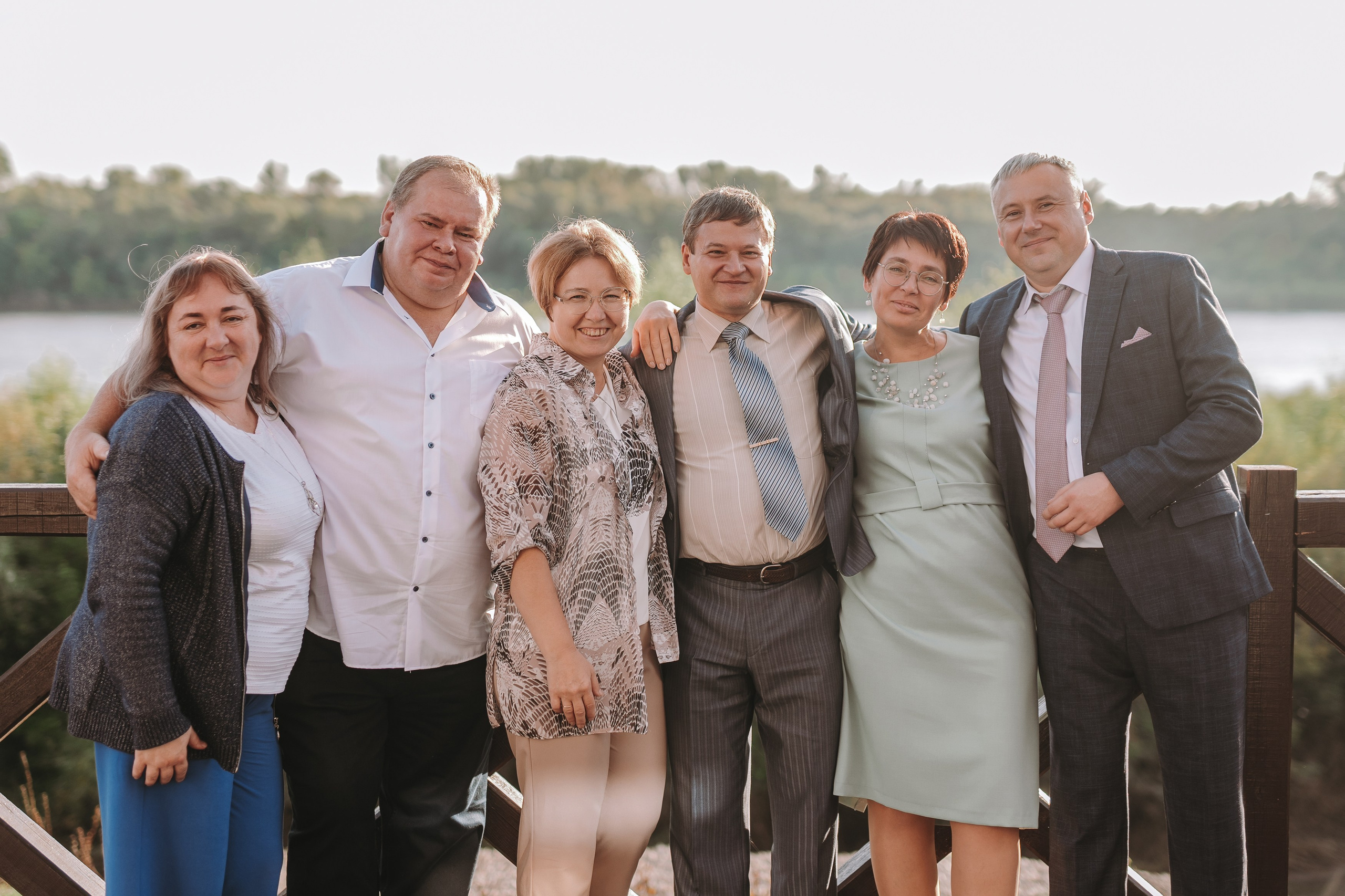 БАНКЕТНЫЙ ЗАЛ ТОРТУГА, ВЕДУЩИЙ АНДРЕЙ ОГНЕВ