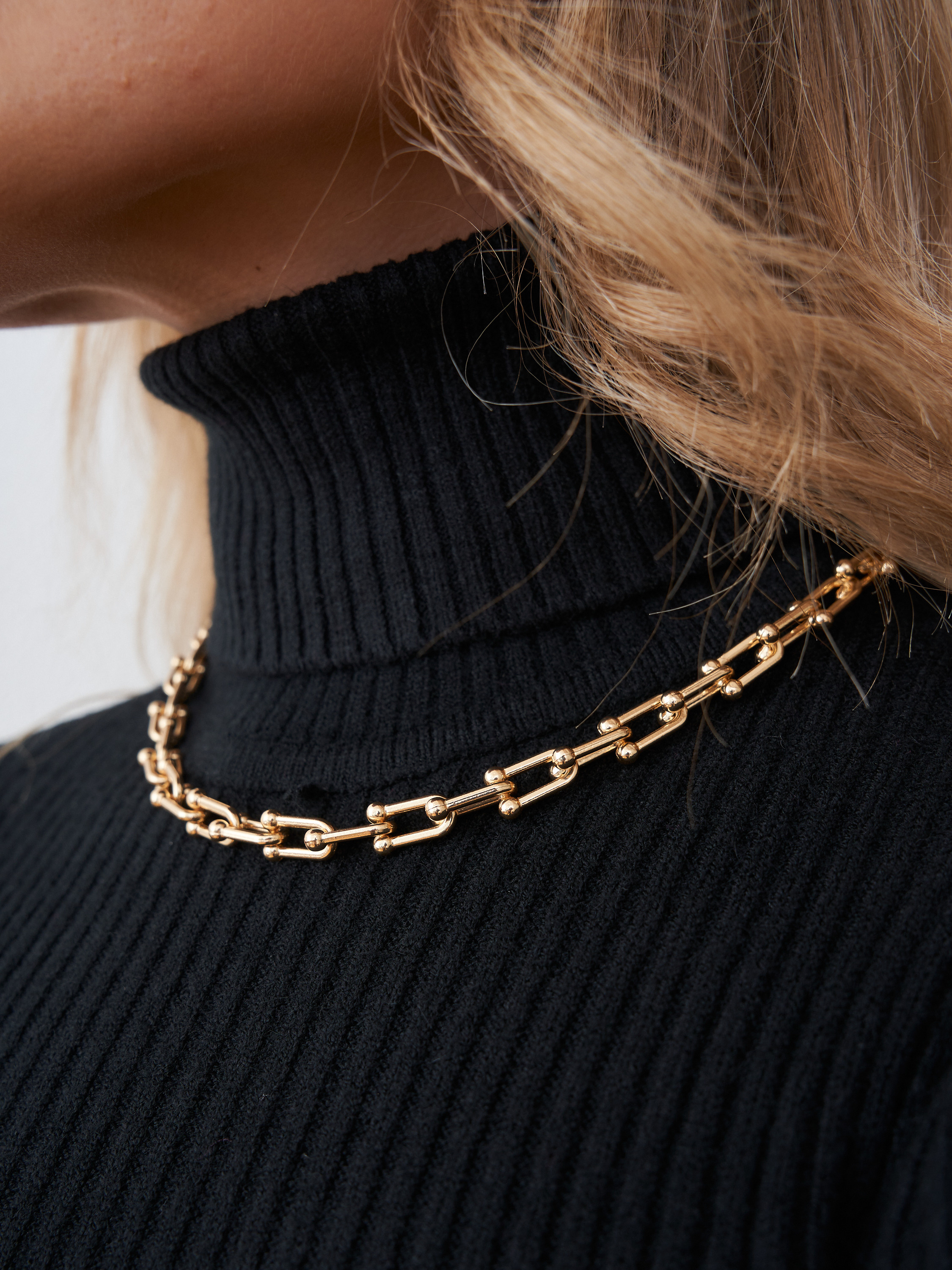 ПРИМЕРЫ РАБОТ: футболки, блузки, водолазки, топы, майки, рубашки. Контент для маркетплейсов и соцсетей. Фото и видео съемка