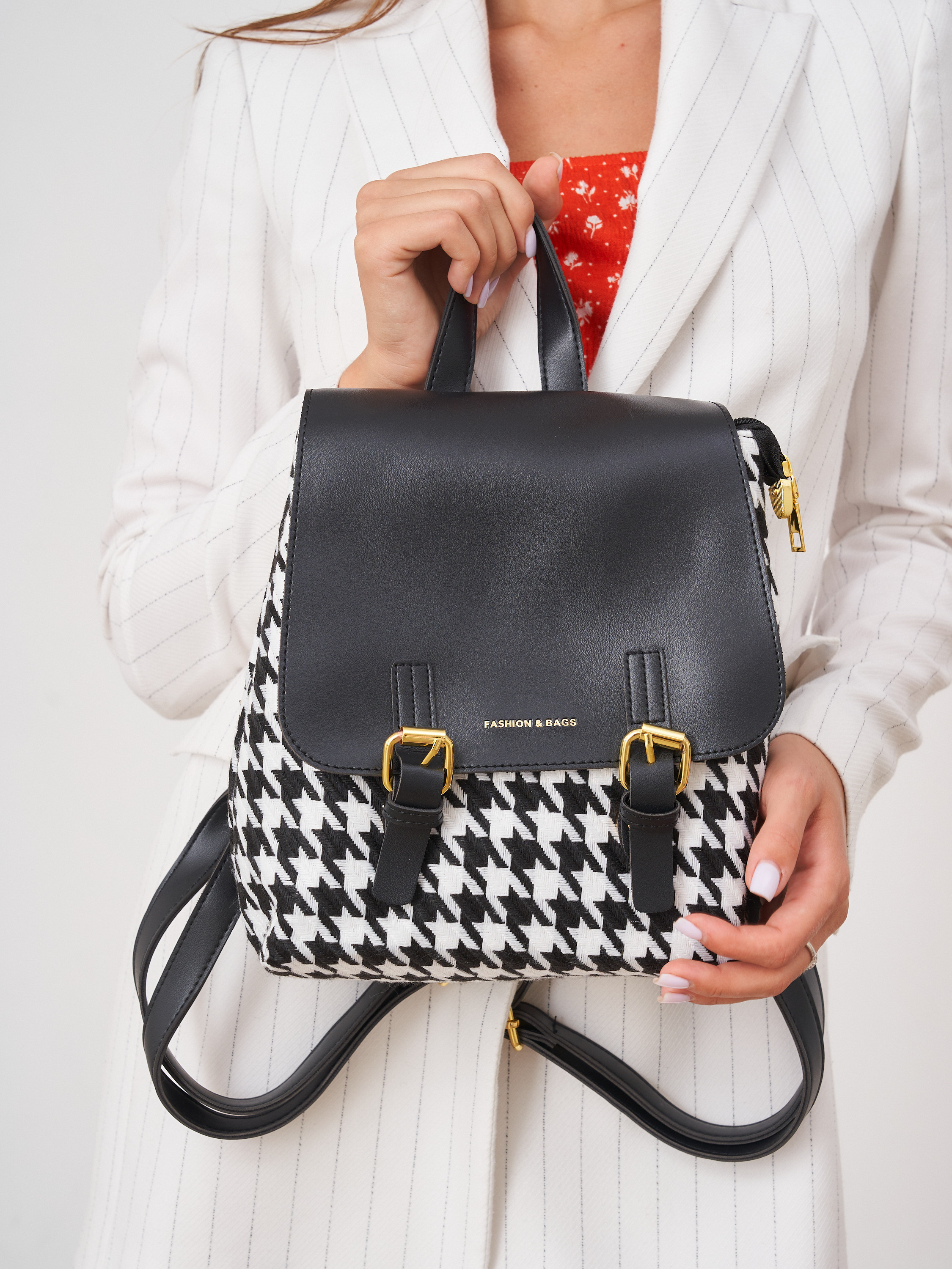 ПРИМЕРЫ РАБОТ: сумки и рюкзаки. Контент для маркетплейсов и соцсетей. Фото и видео съемка