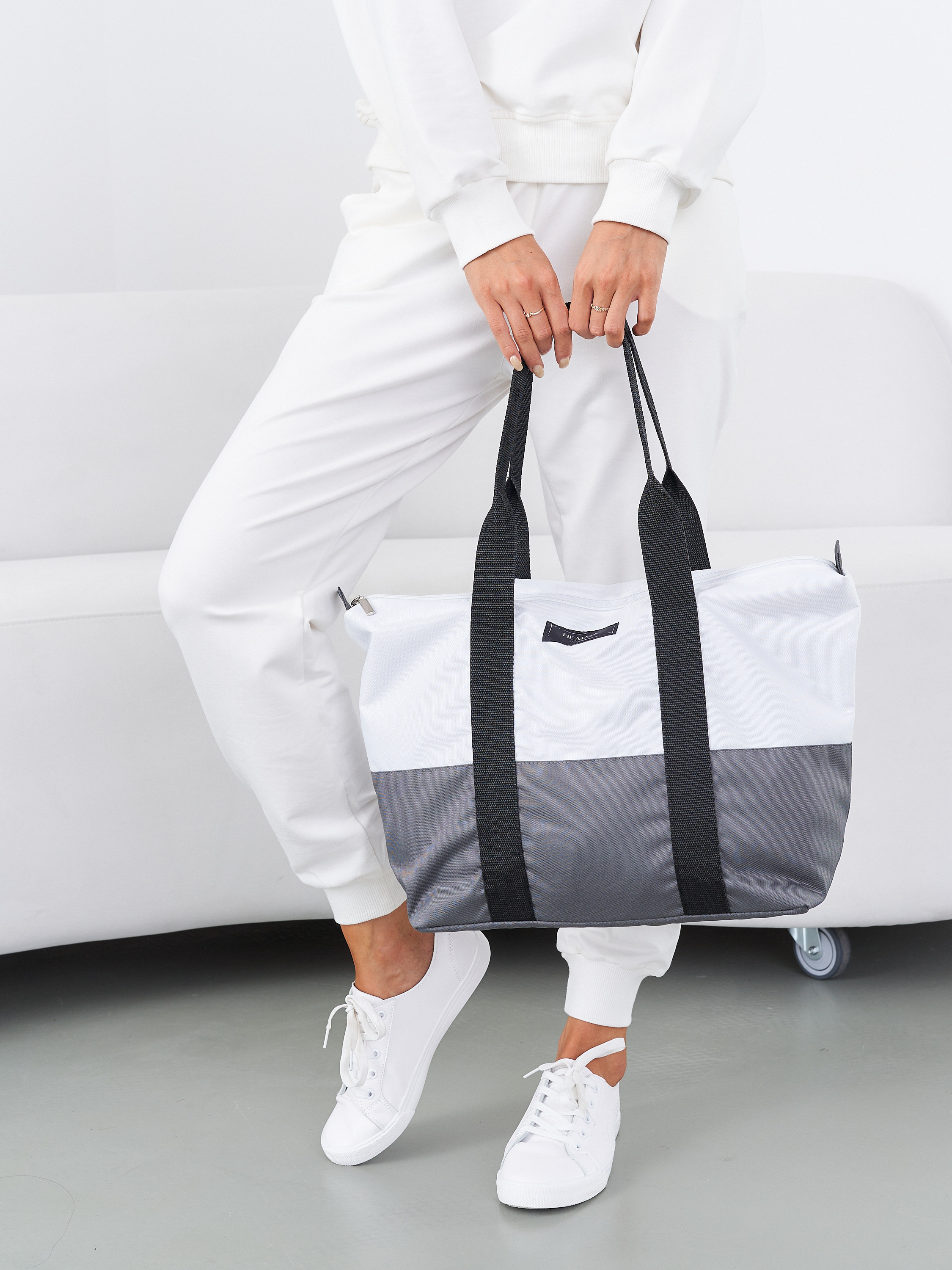 ПРИМЕРЫ РАБОТ: сумки и рюкзаки. Контент для маркетплейсов и соцсетей. Фото и видео съемка