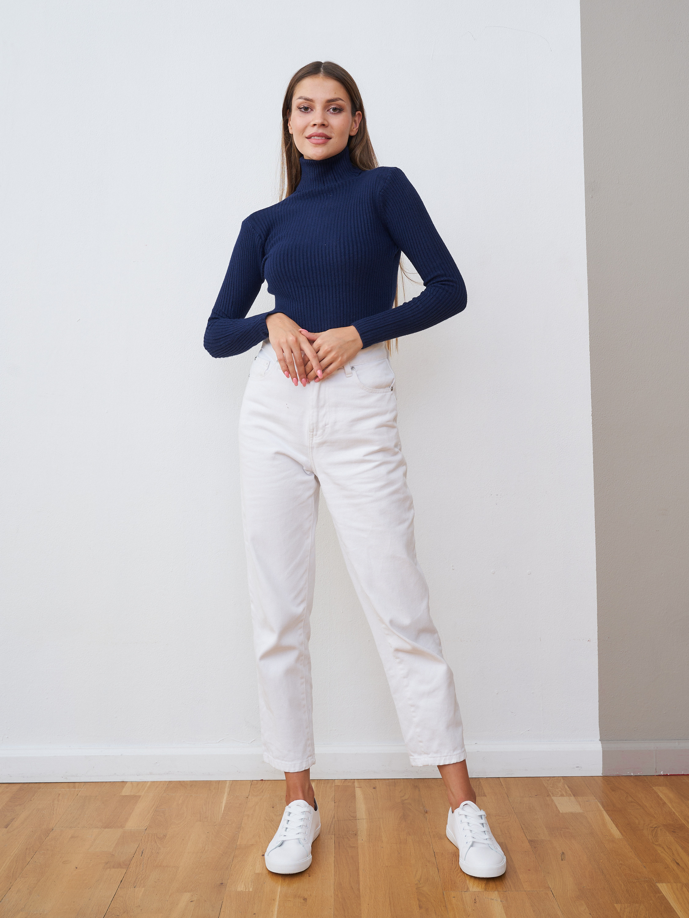 ПРИМЕРЫ РАБОТ: футболки, блузки, водолазки, топы, майки, рубашки. Контент для маркетплейсов и соцсетей. Фото и видео съемка