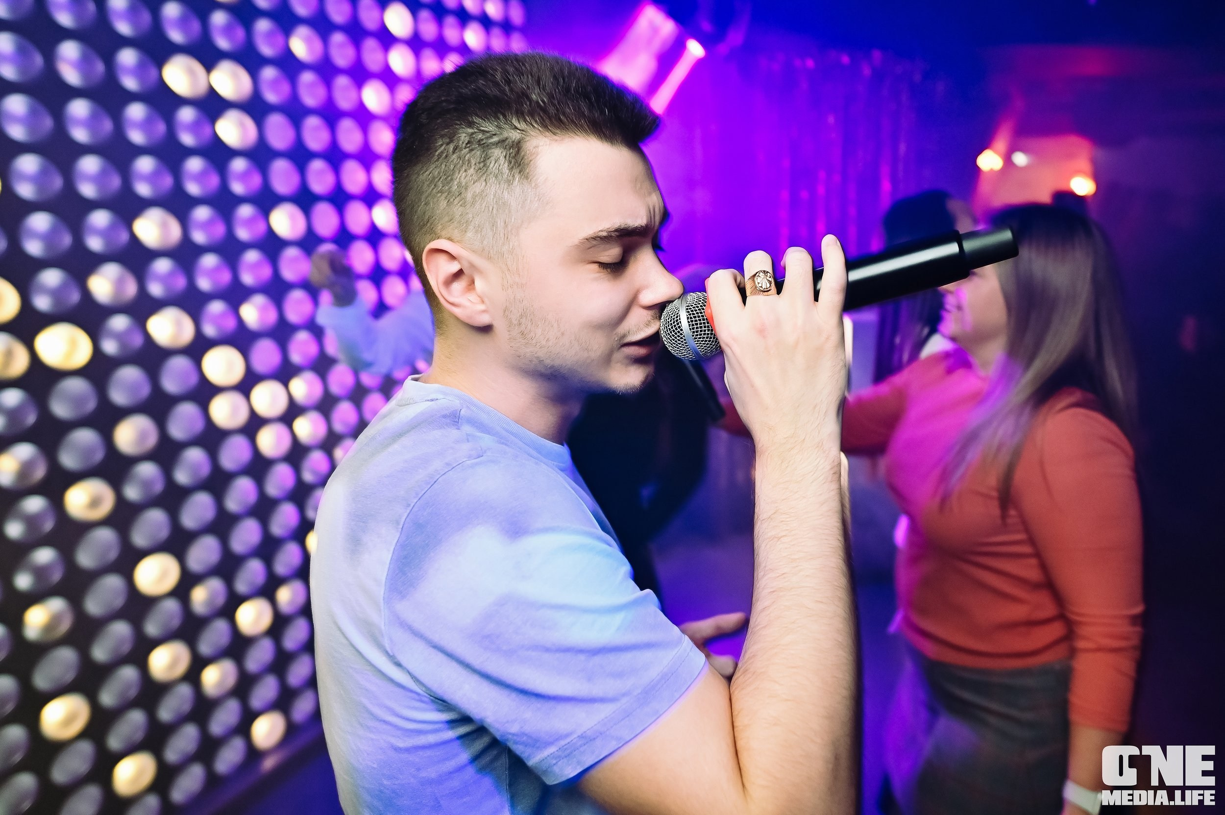 Фоторепортаж из караоке-клуба Эйфория. One Media Life: фоторепортажи, фотоотчеты с мероприятий и заведений