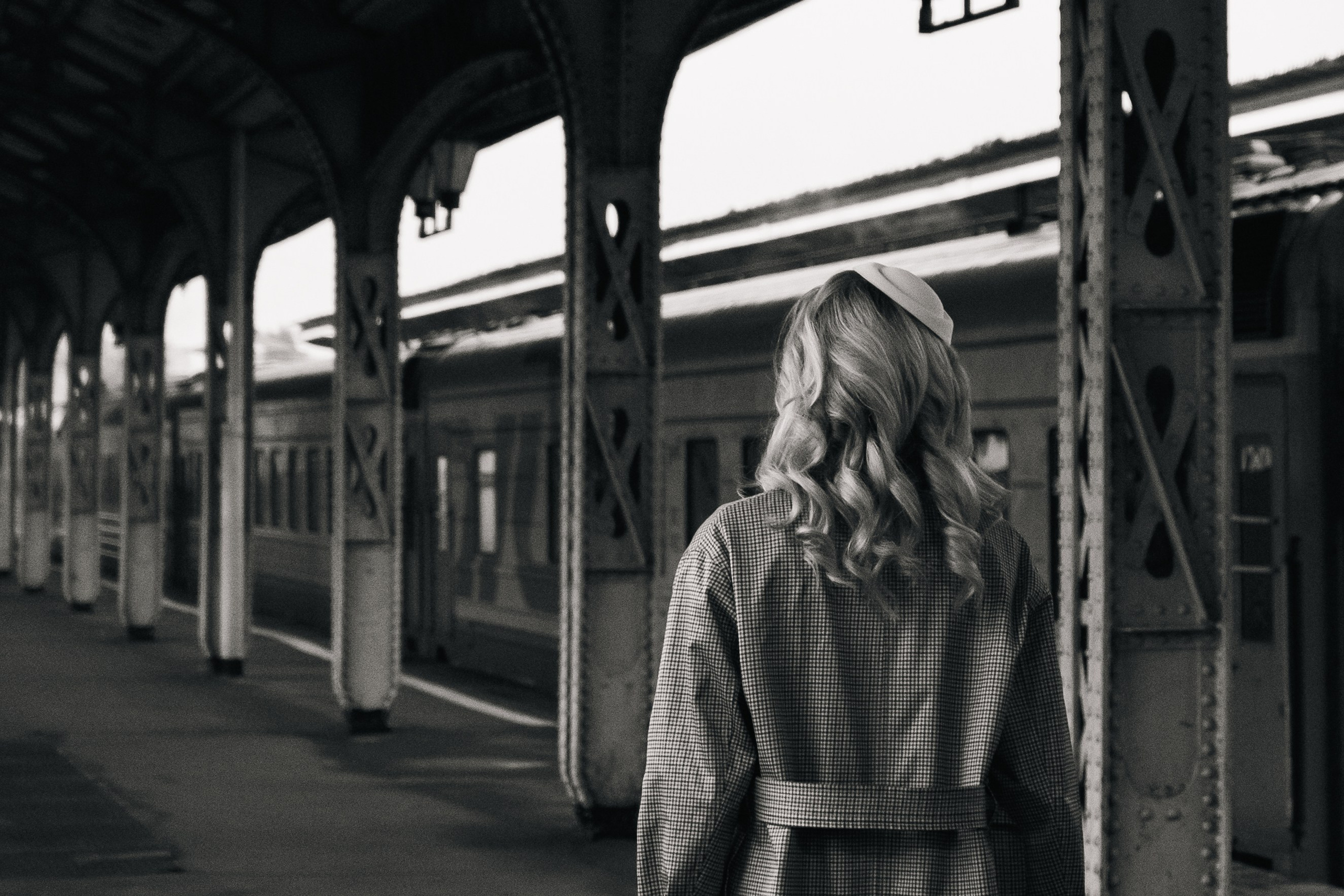 Женский портрет. Витебский вокзал. Фотограф в Санкт-Петербурге Дарья Фелингер