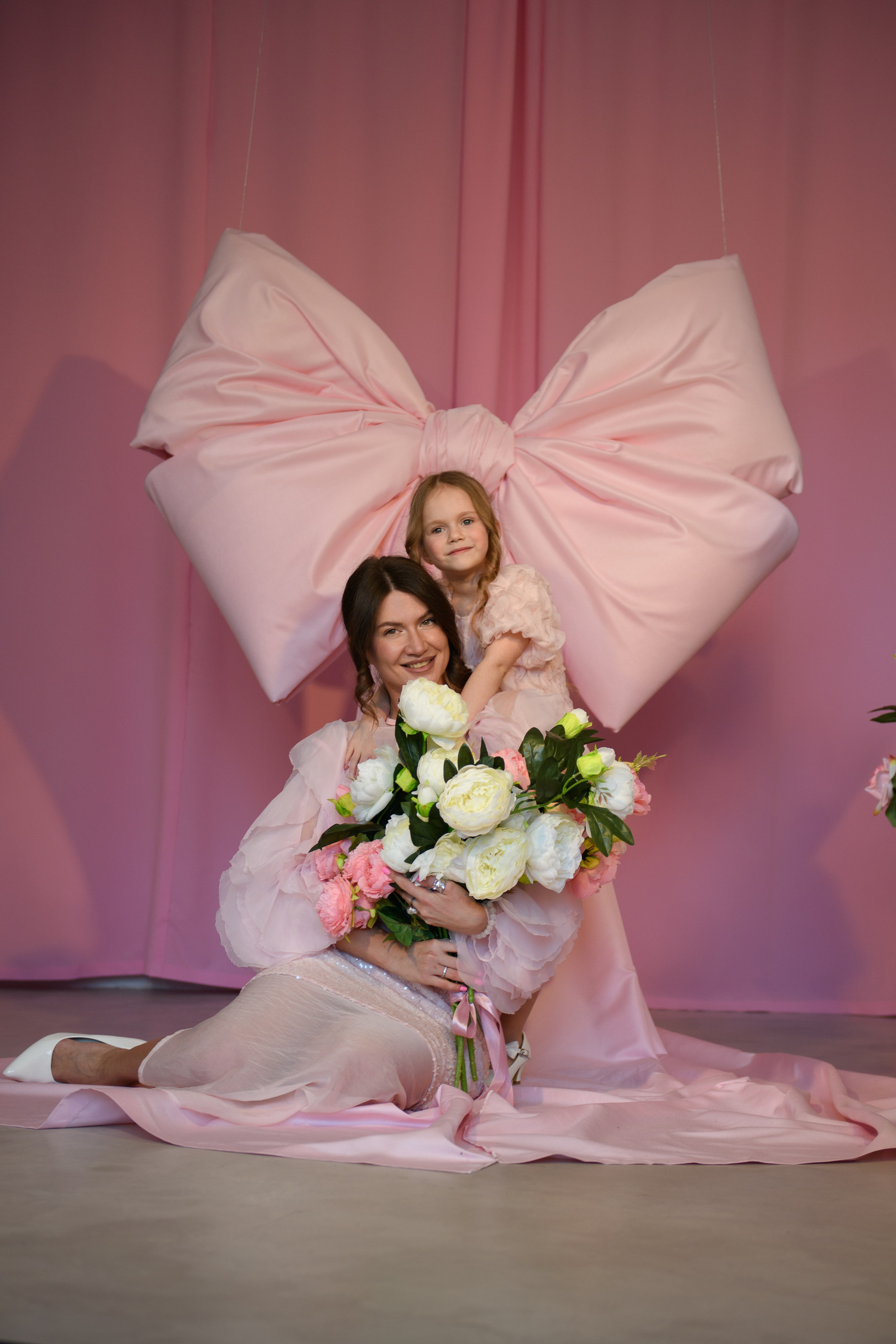 Монохром. Организация и проведение фотосъемок в Санкт-Петербурге. Фотограф Смирягин Илья