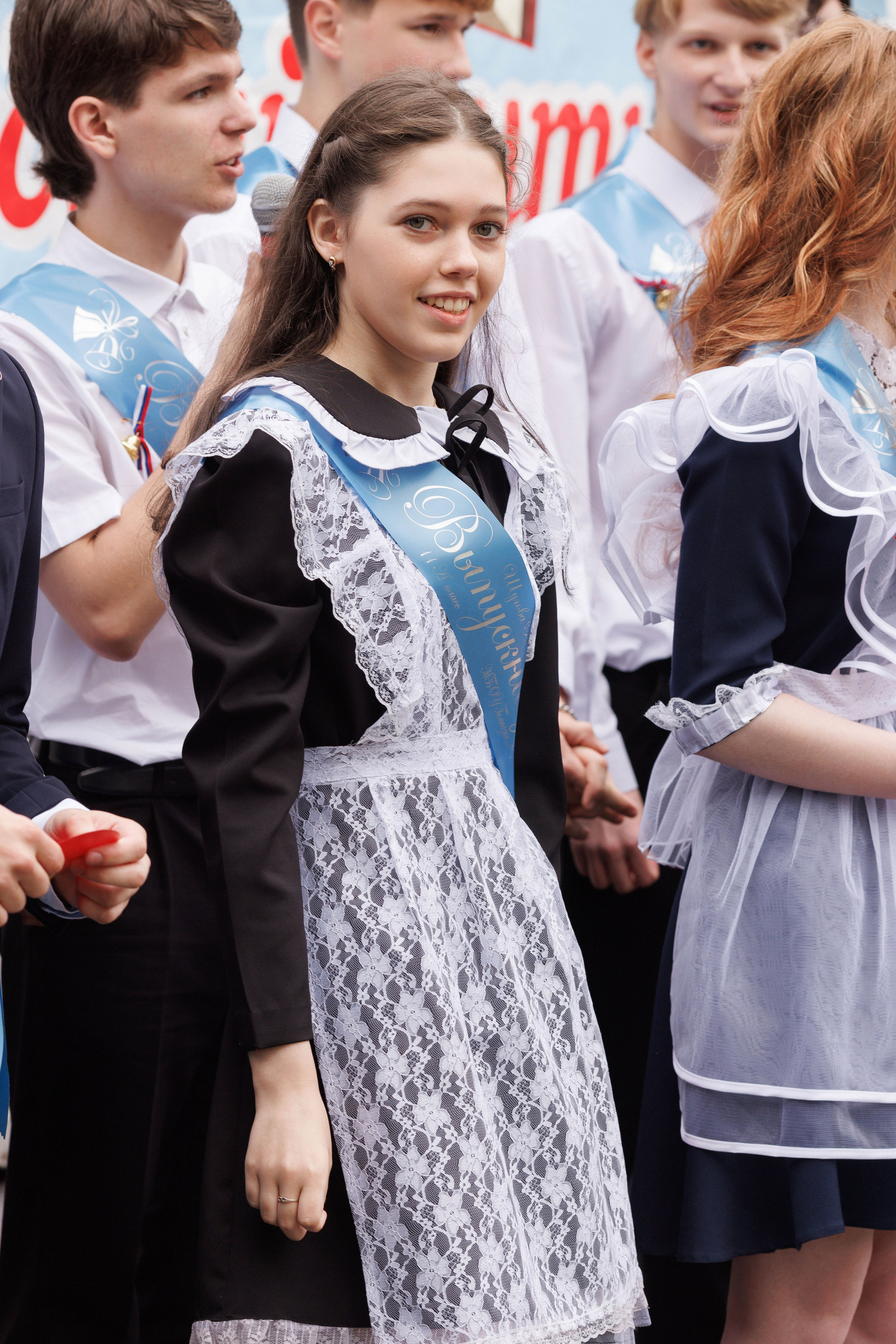 Последний звонок Гимназия Артем. Photoalbum-vl.ru