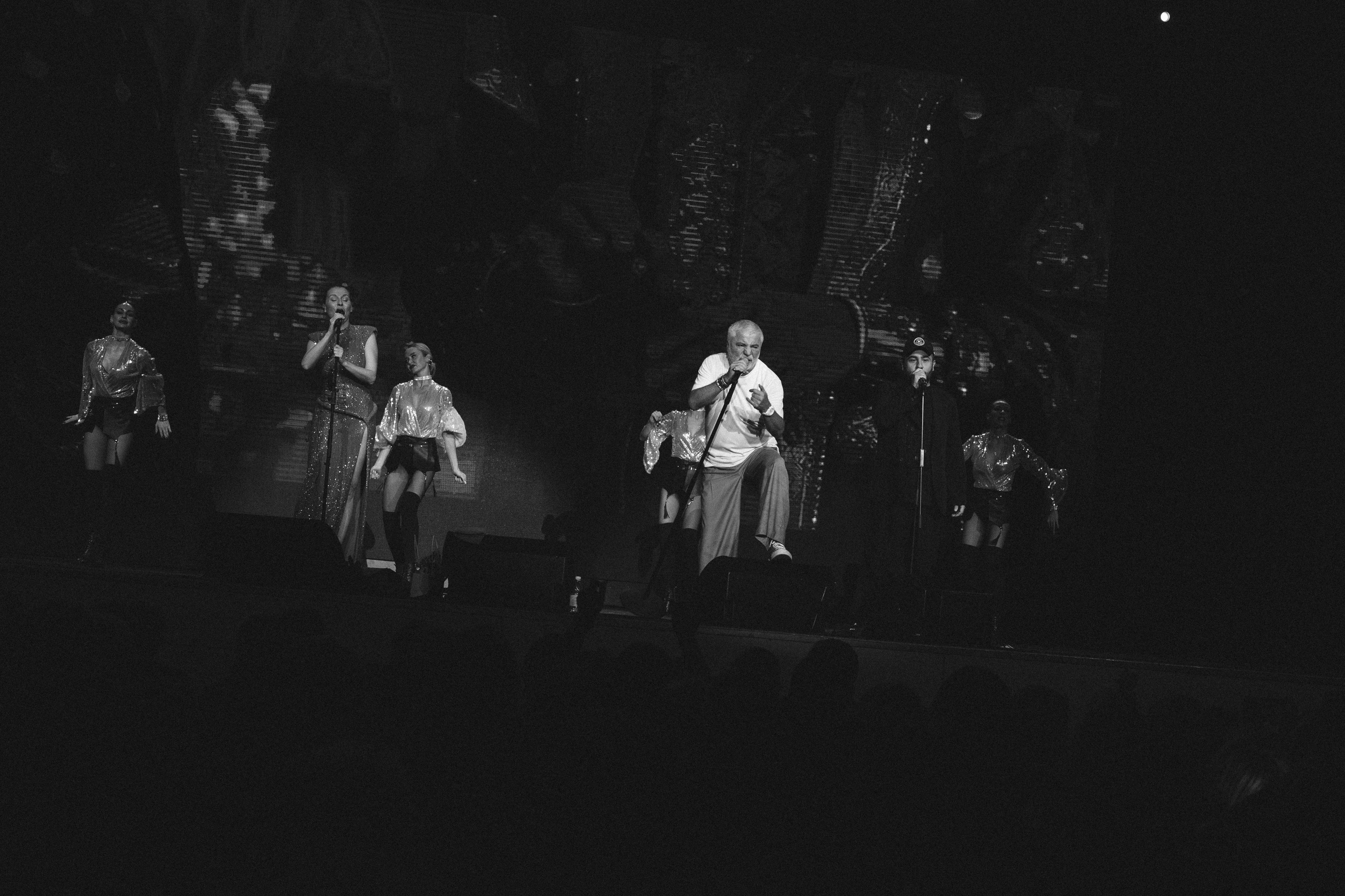 Сосо Павлиашвили в Красноярске 19.02.26. Фотограф Красноярск съемки лавстори, фотосессия в студии, портретная съемка, творческие фотосессии