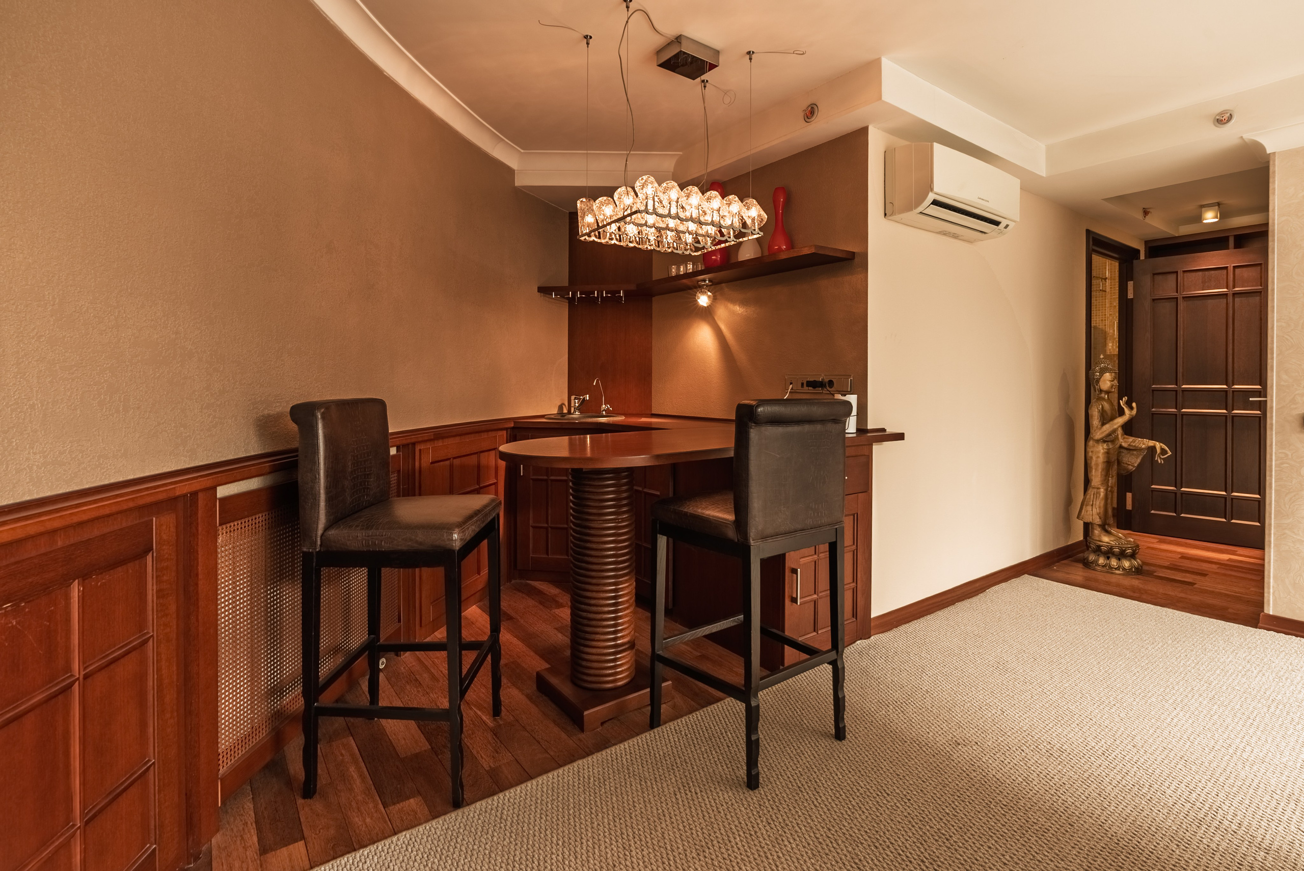 Realestate. F11 production