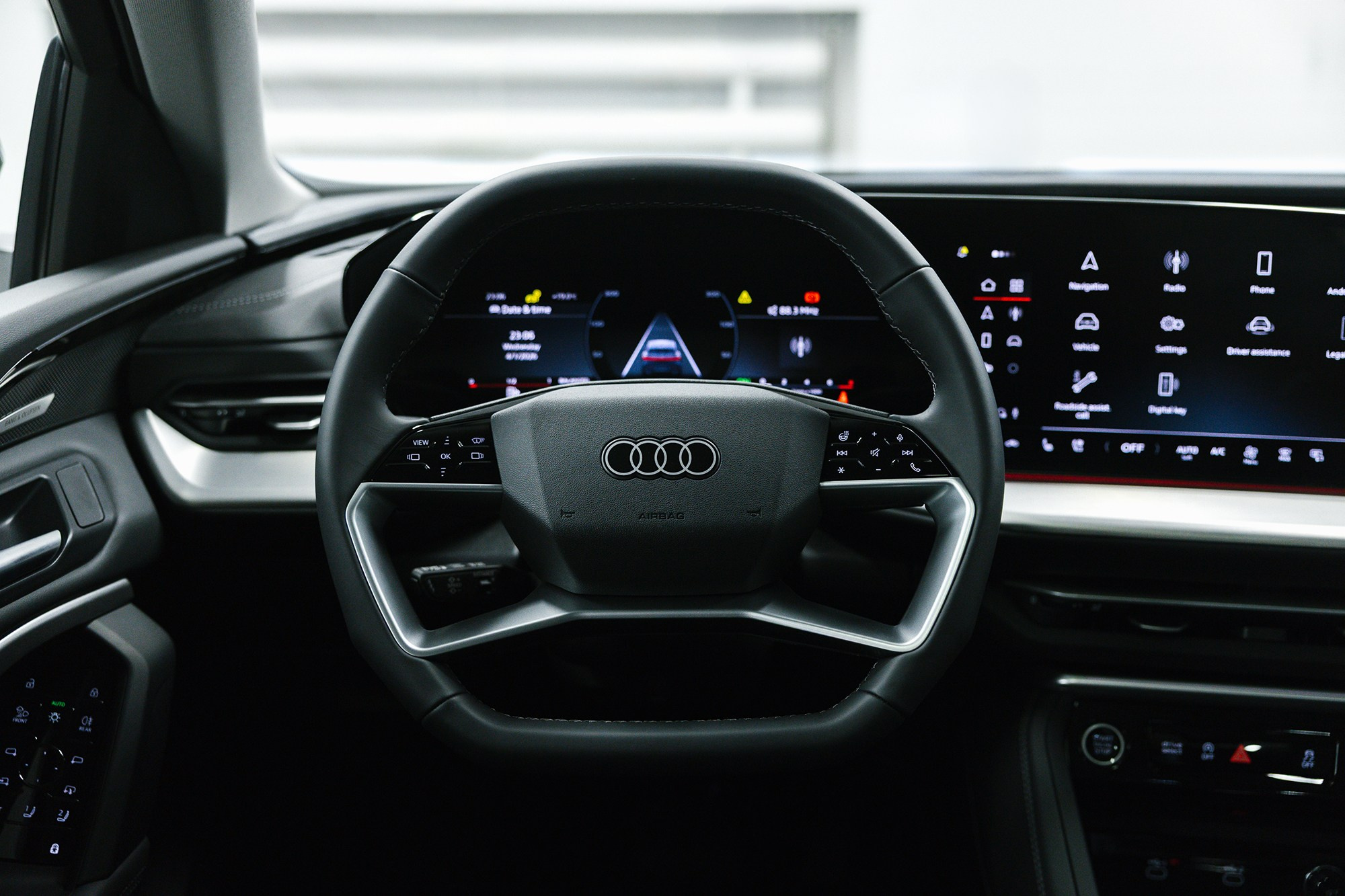 Audi Q5 Sportback 40 TFSI 2.0 quattro S tronic (204 л. с.). Автосалон «Х-Авто»