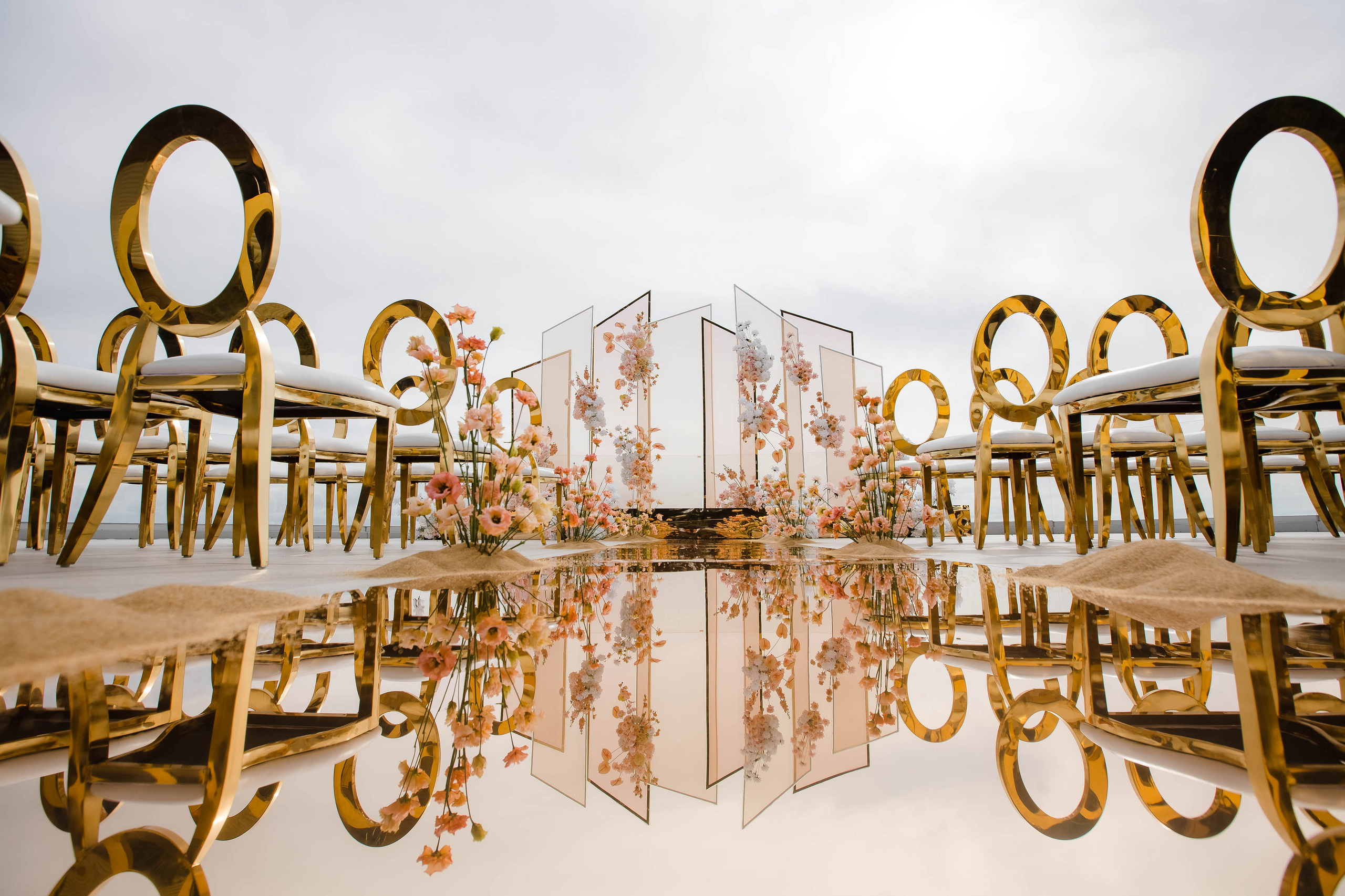 Выездная регистрация в Сочи с видом на море. Свадебный фотограф в Абхазии, Сухум, Гагра, Сочи