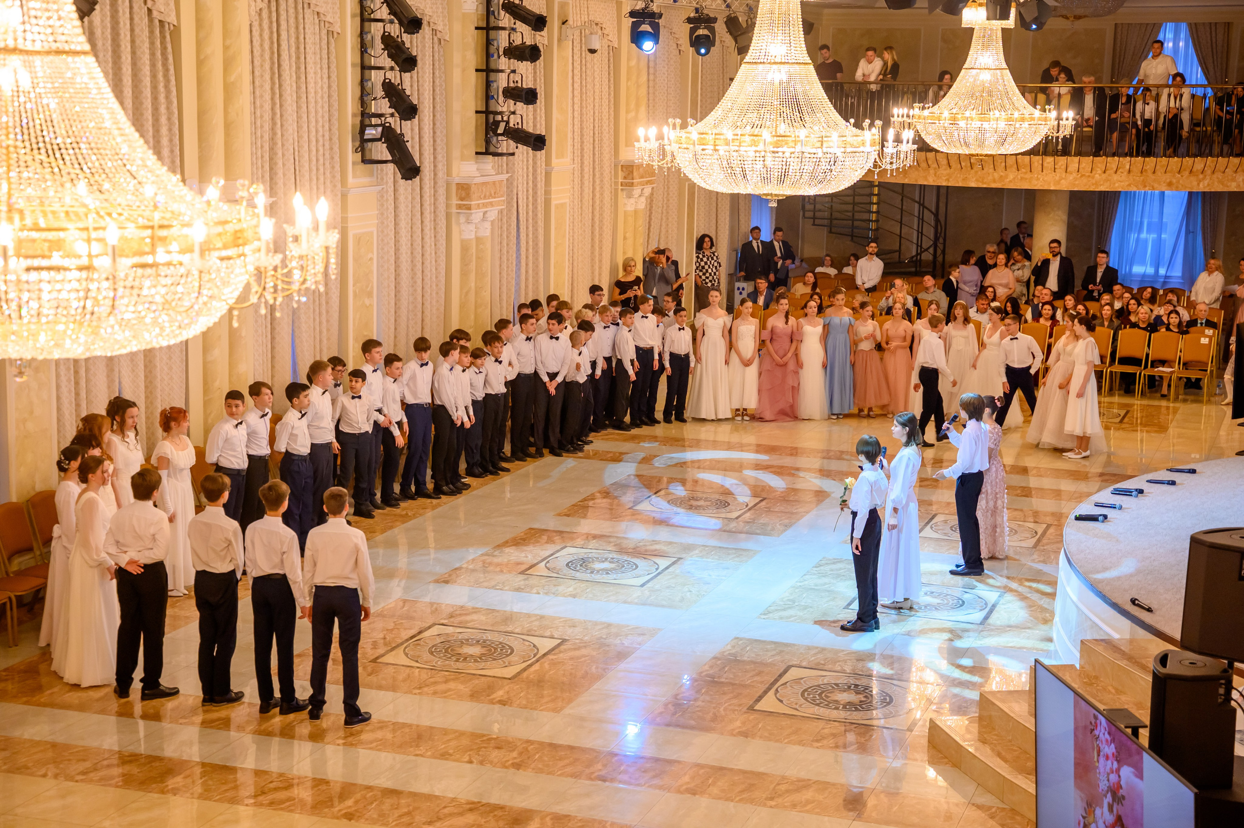 Бал ФМШ 7 класс. Фотограф новорожденных, семейный детский в Тюмени Татьяна Морозова