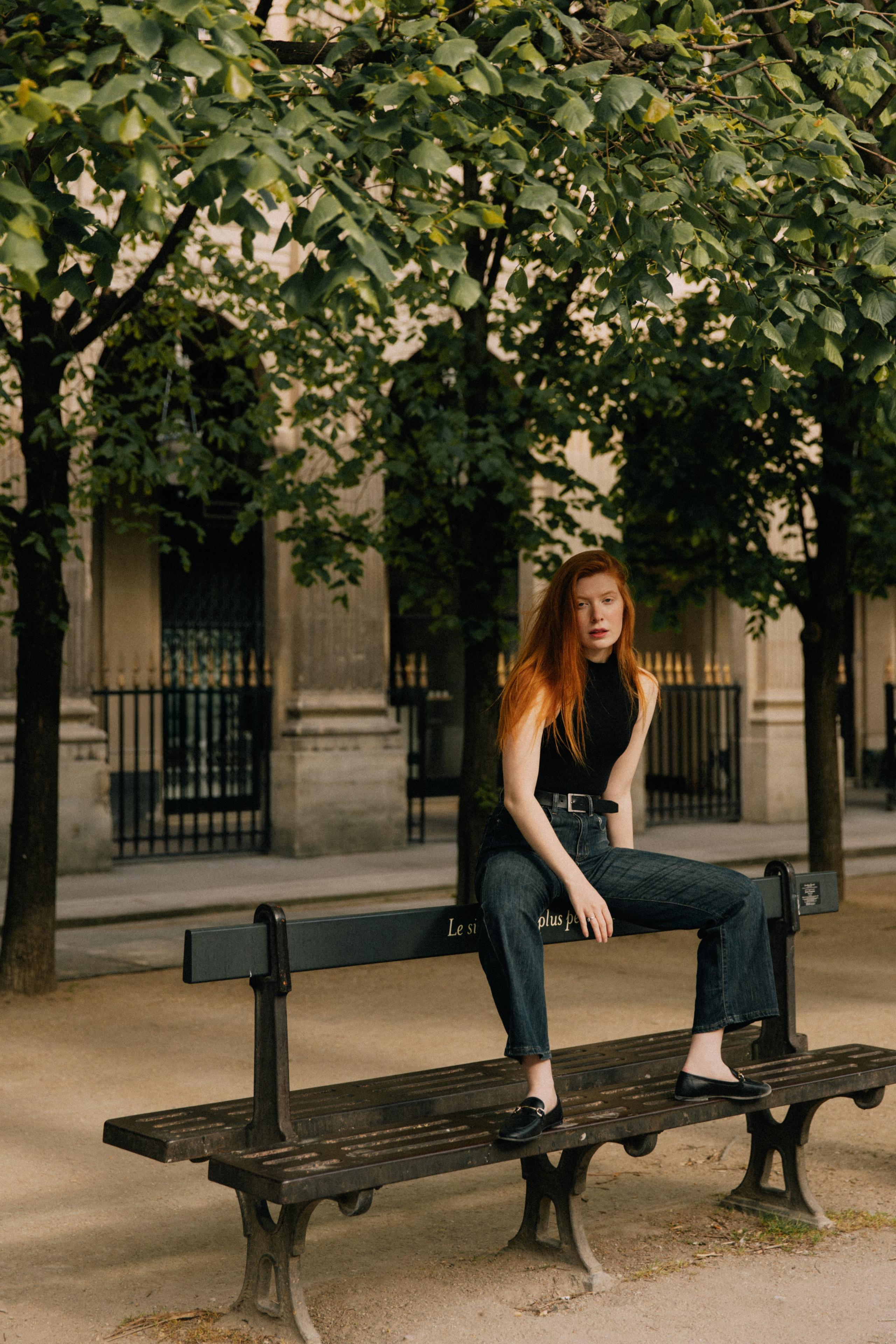 Autumn light. Photographer in Paris