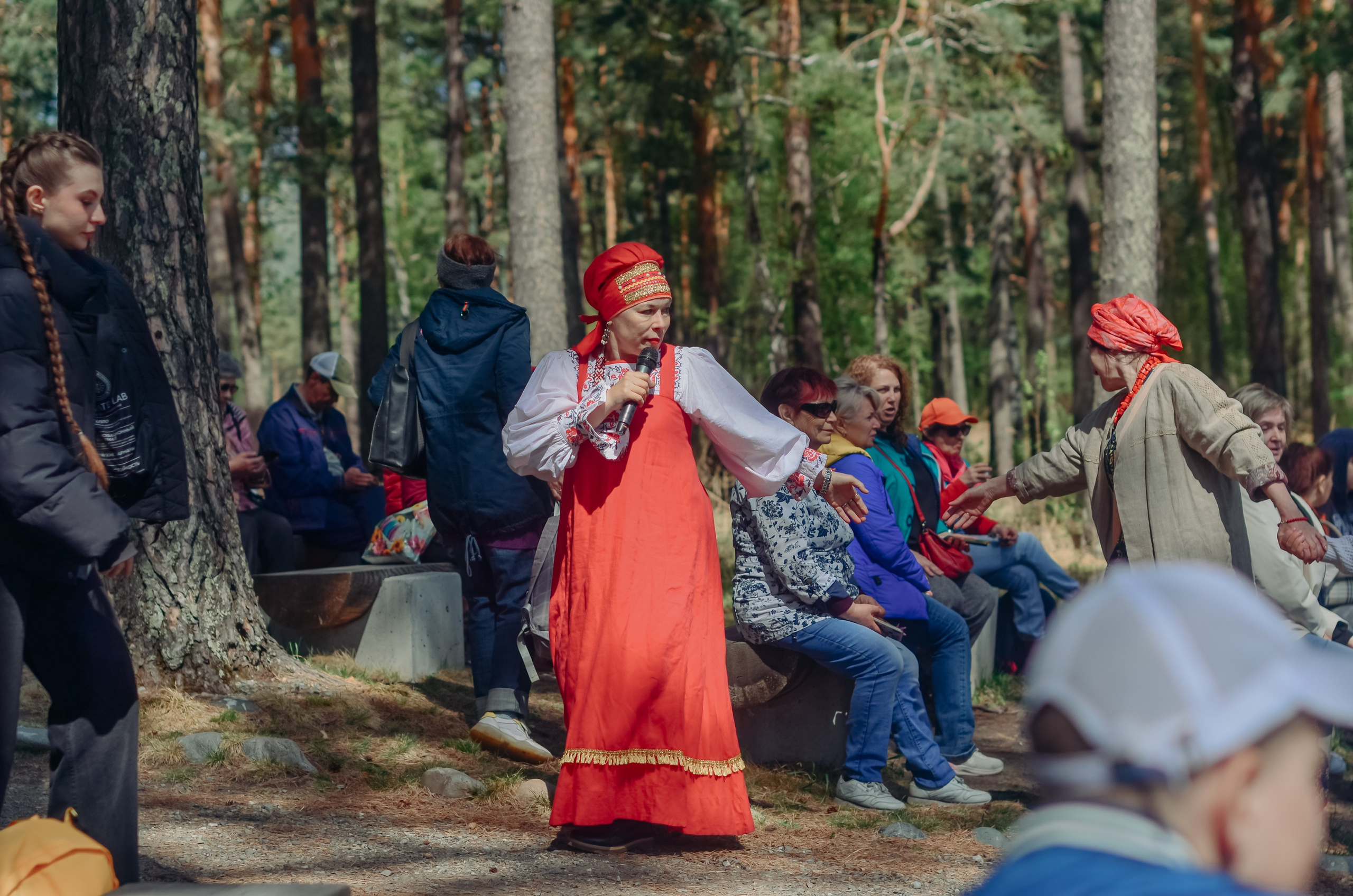 Фестиваль «Цветение Маральника на Алтае 2025». Фоторепортаж. Денисова Аля — фотограф для парных съемок и индивидуальных историй в Барнауле