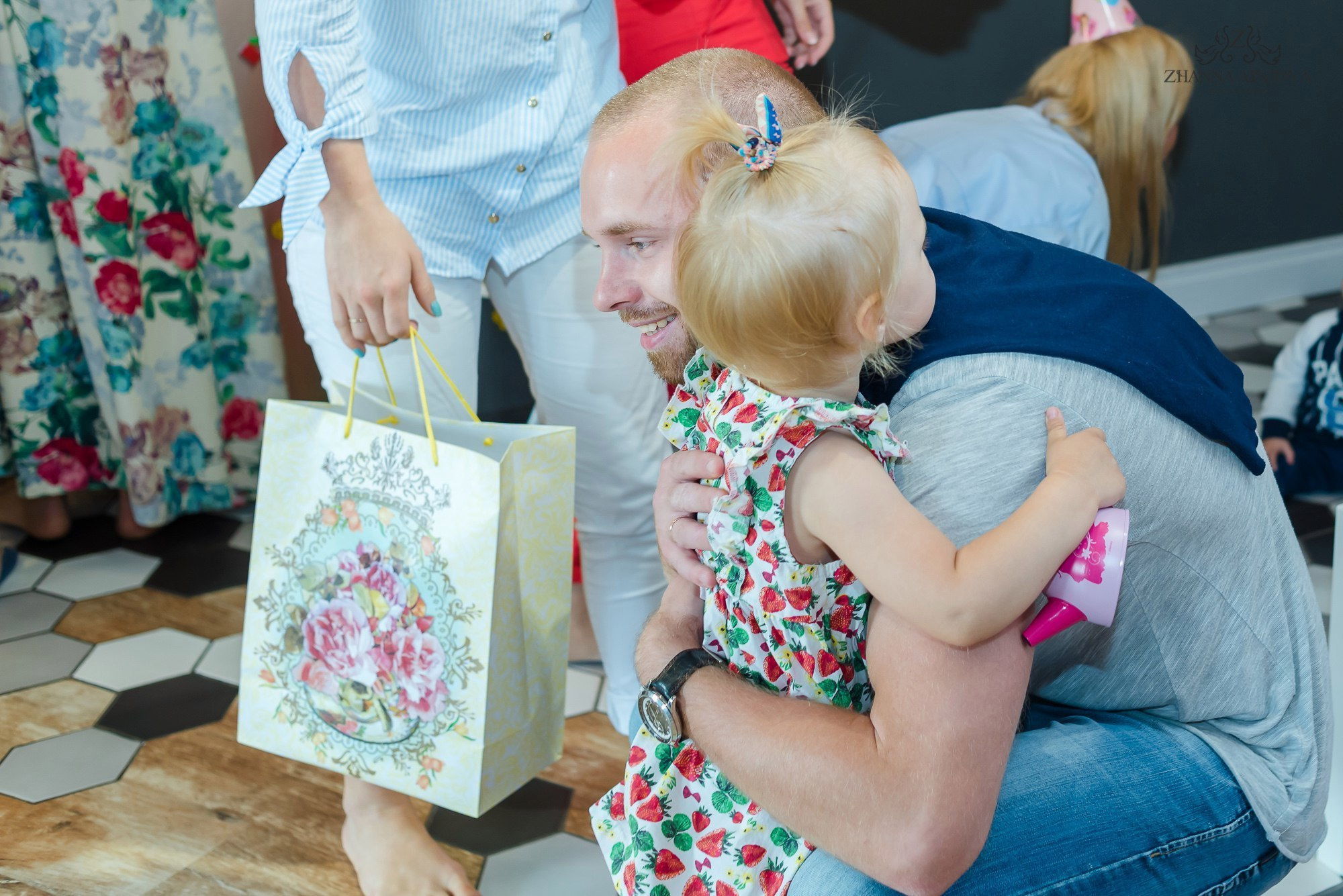 Дни рождения в Туле. Портретный, семейный, свадебный фотограф. Бизнес, контент съёмка. Тула
