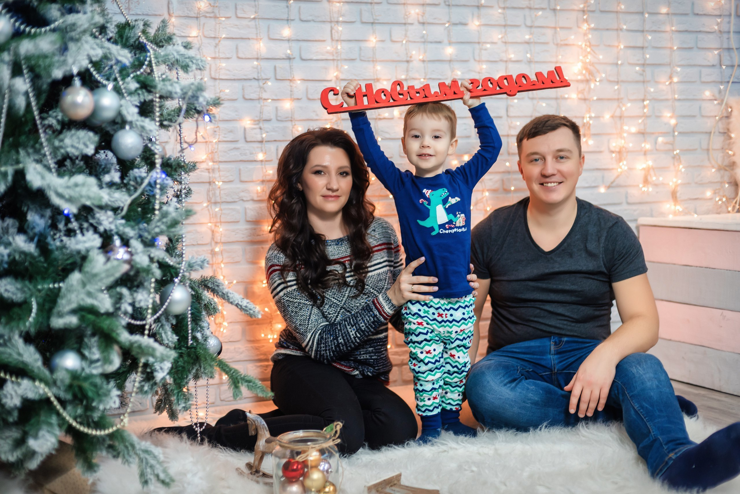 Новогодние фотосессии в Туле. Портретный, семейный, свадебный фотограф. Бизнес, контент съёмка. Тула