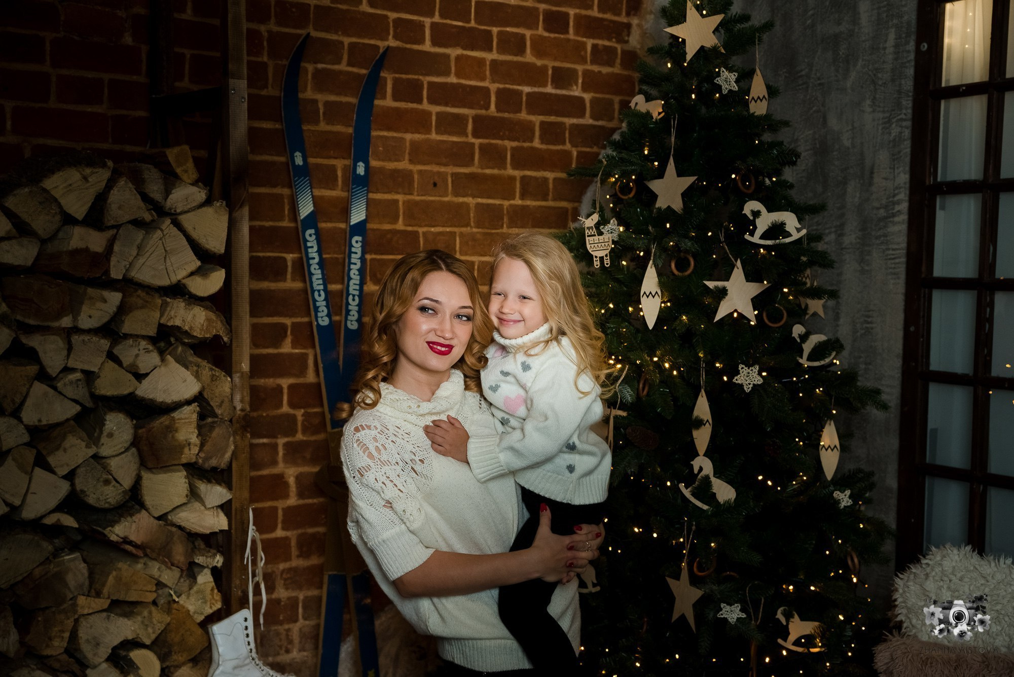 Новогодние фотосессии в Туле. Портретный, семейный, свадебный фотограф. Бизнес, контент съёмка. Тула