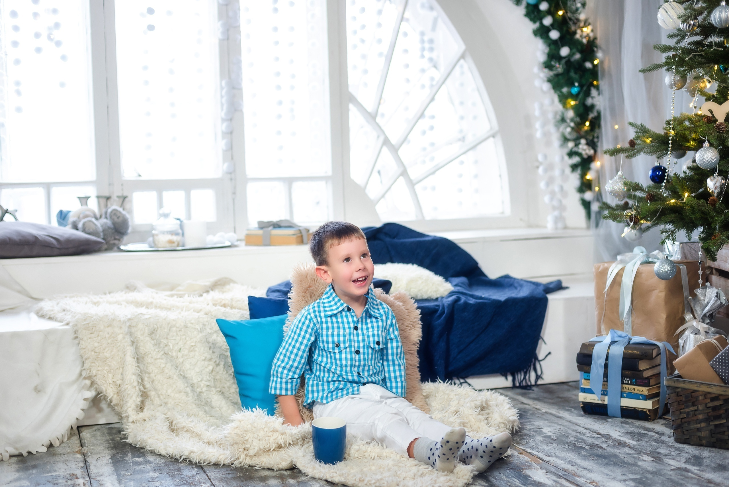 Новогодние фотосессии в Туле. Портретный, семейный, свадебный фотограф. Бизнес, контент съёмка. Тула