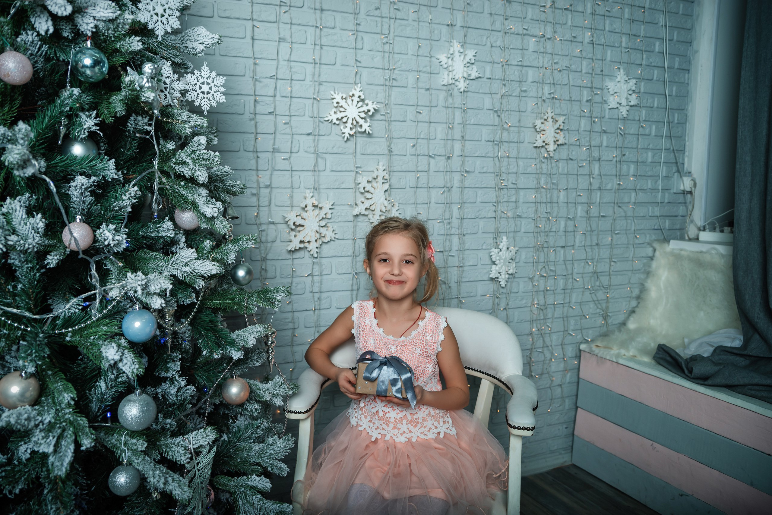 Новогодние фотосессии в Туле. Портретный, семейный, свадебный фотограф. Бизнес, контент съёмка. Тула