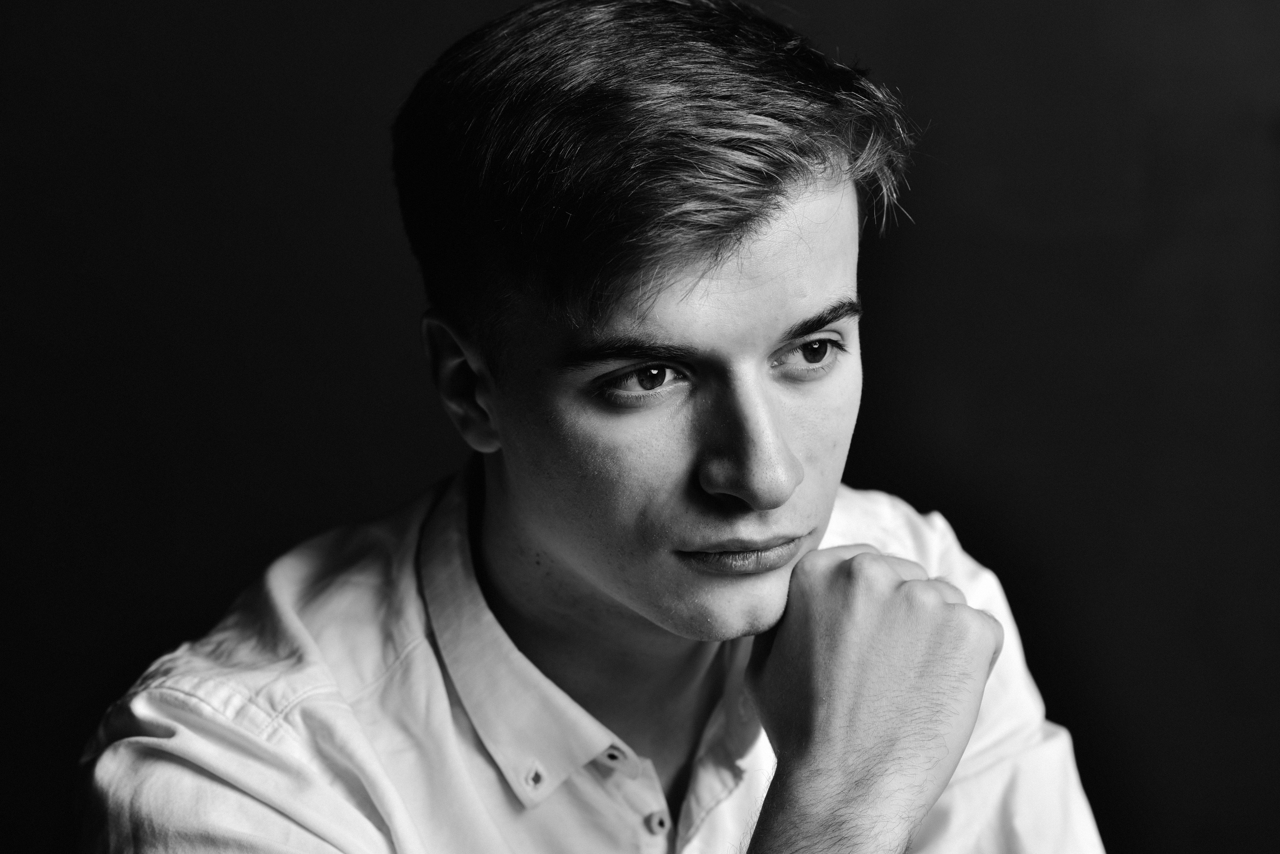 Чб портреты в Туле. Портретный, семейный, свадебный фотограф. Бизнес, контент съёмка. Тула