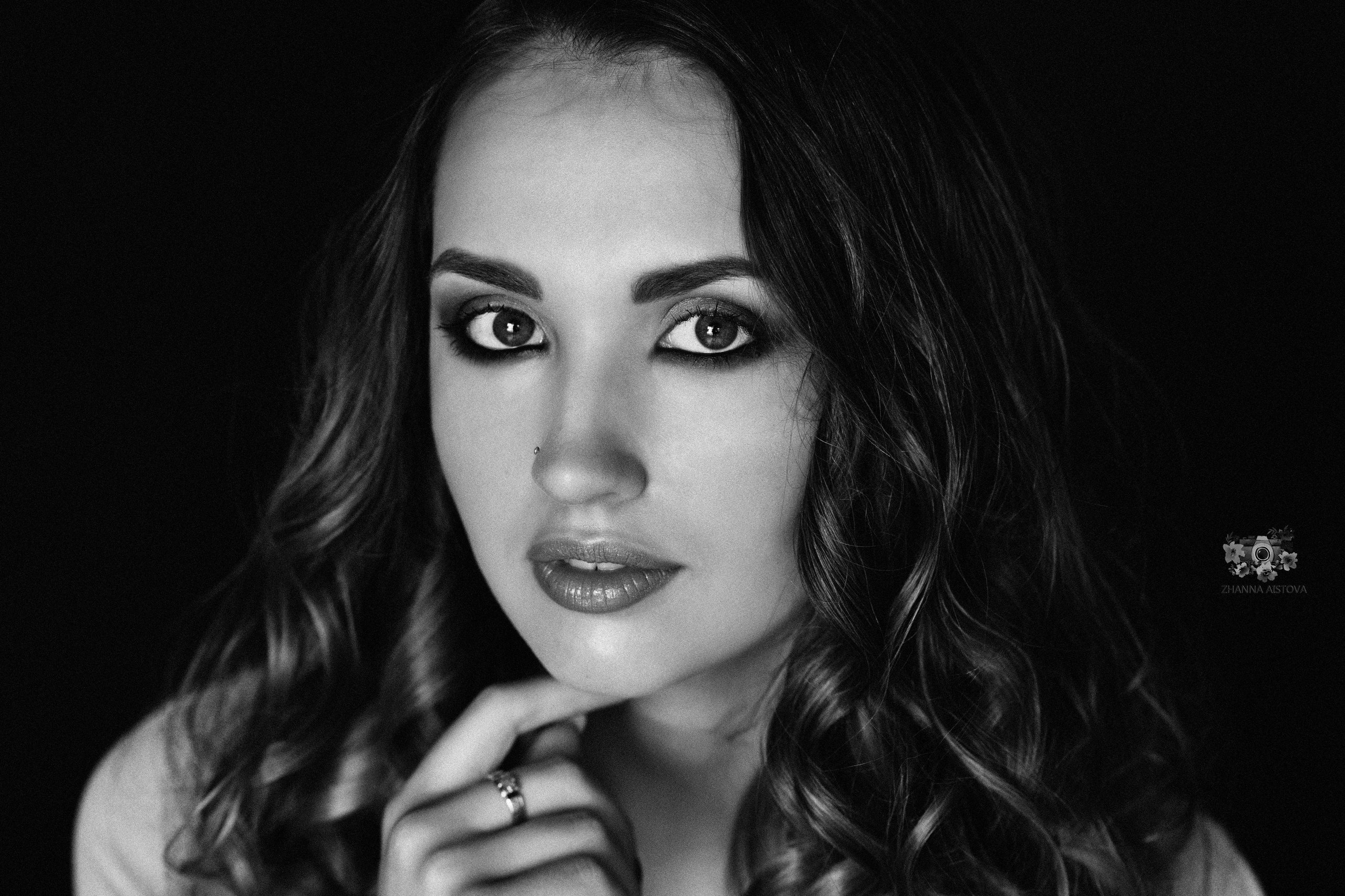 Чб портреты в Туле. Портретный, семейный, свадебный фотограф. Бизнес, контент съёмка. Тула