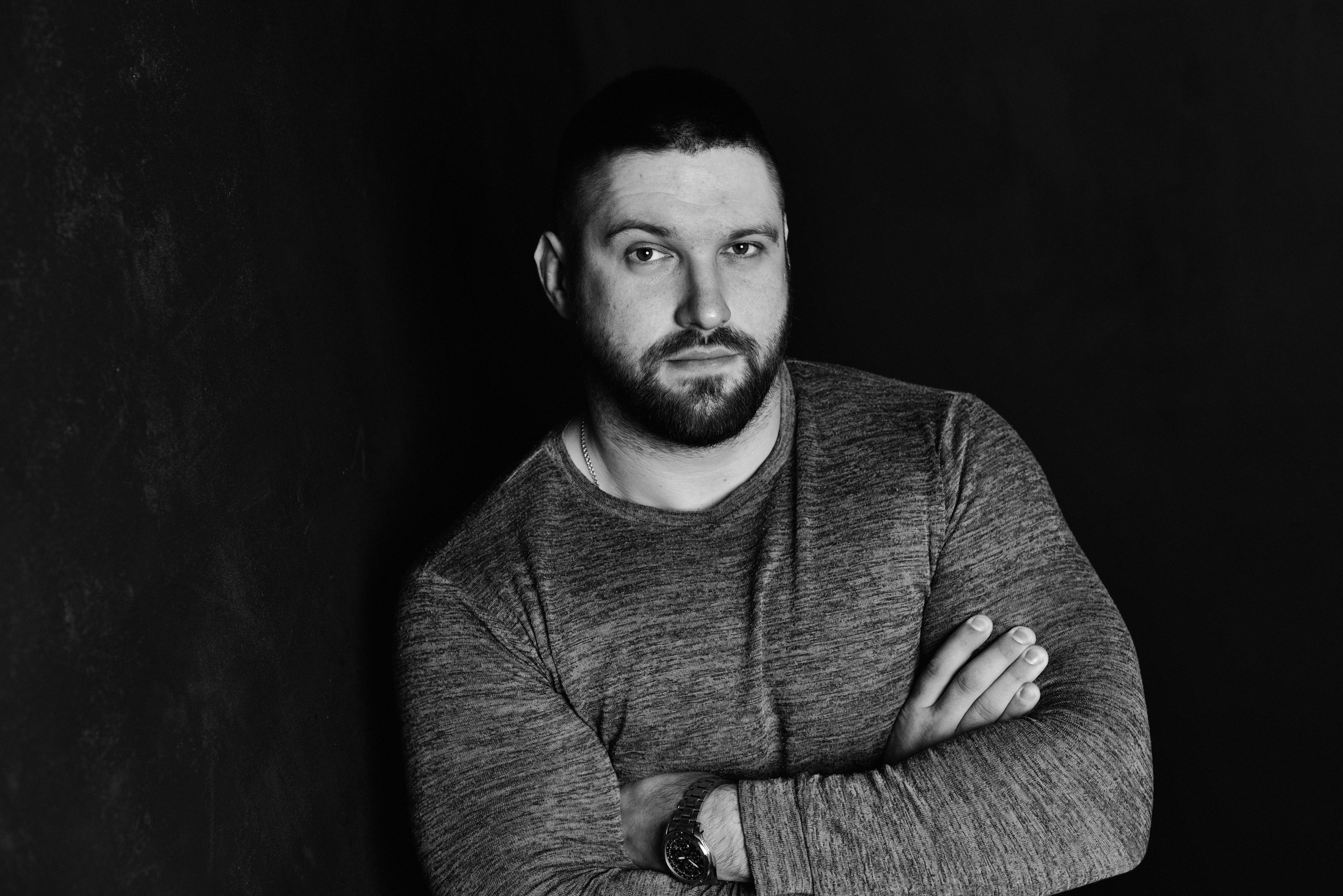 Чб портреты в Туле. Портретный, семейный, свадебный фотограф. Бизнес, контент съёмка. Тула