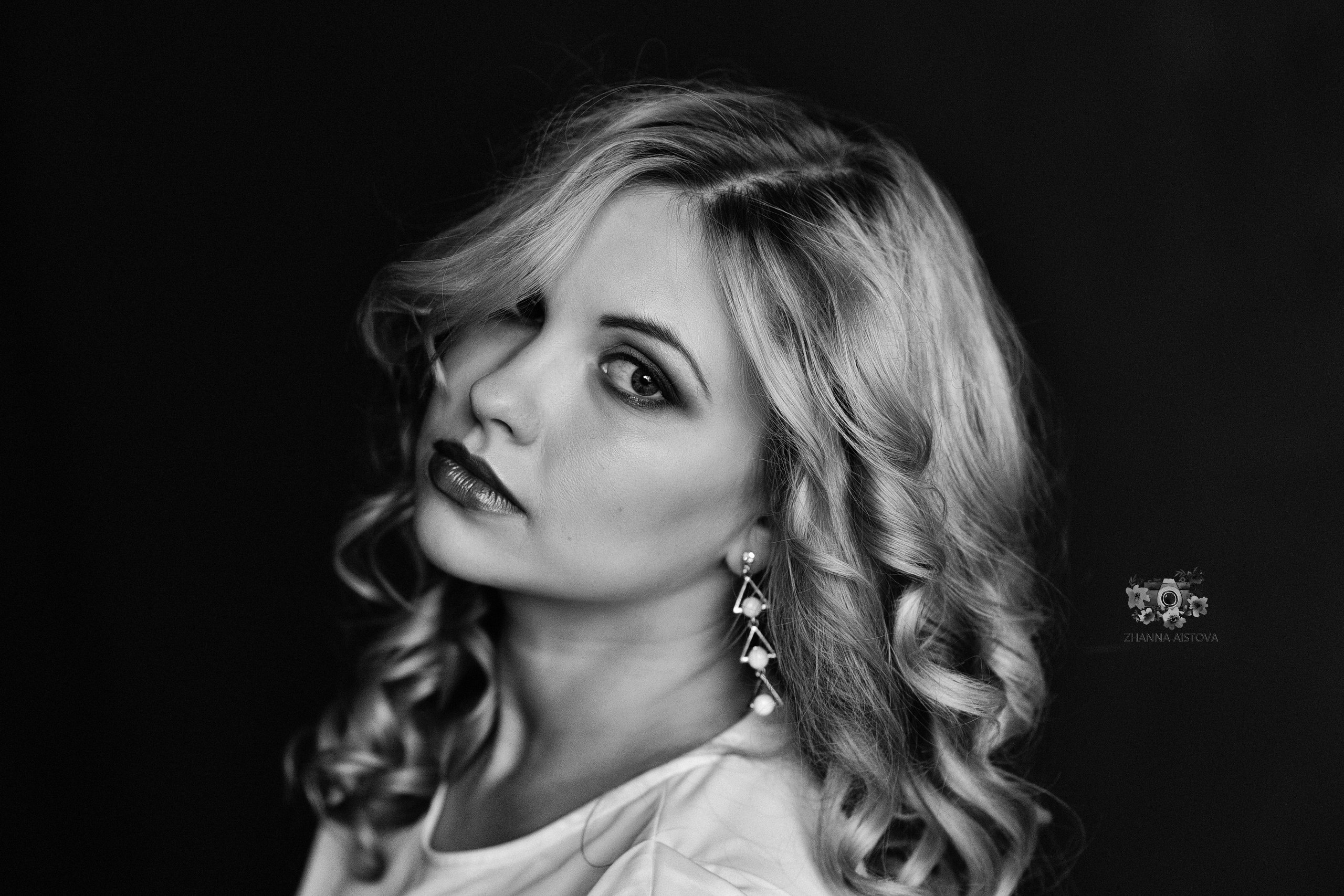 Чб портреты в Туле. Портретный, семейный, свадебный фотограф. Бизнес, контент съёмка. Тула