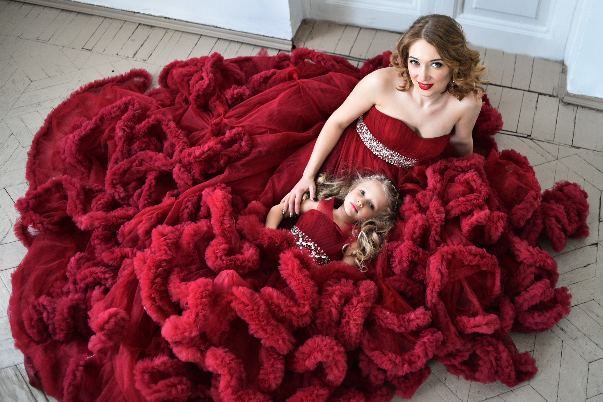 Тематические фотосессии в Туле. Портретный, семейный, свадебный фотограф. Бизнес, контент съёмка. Тула