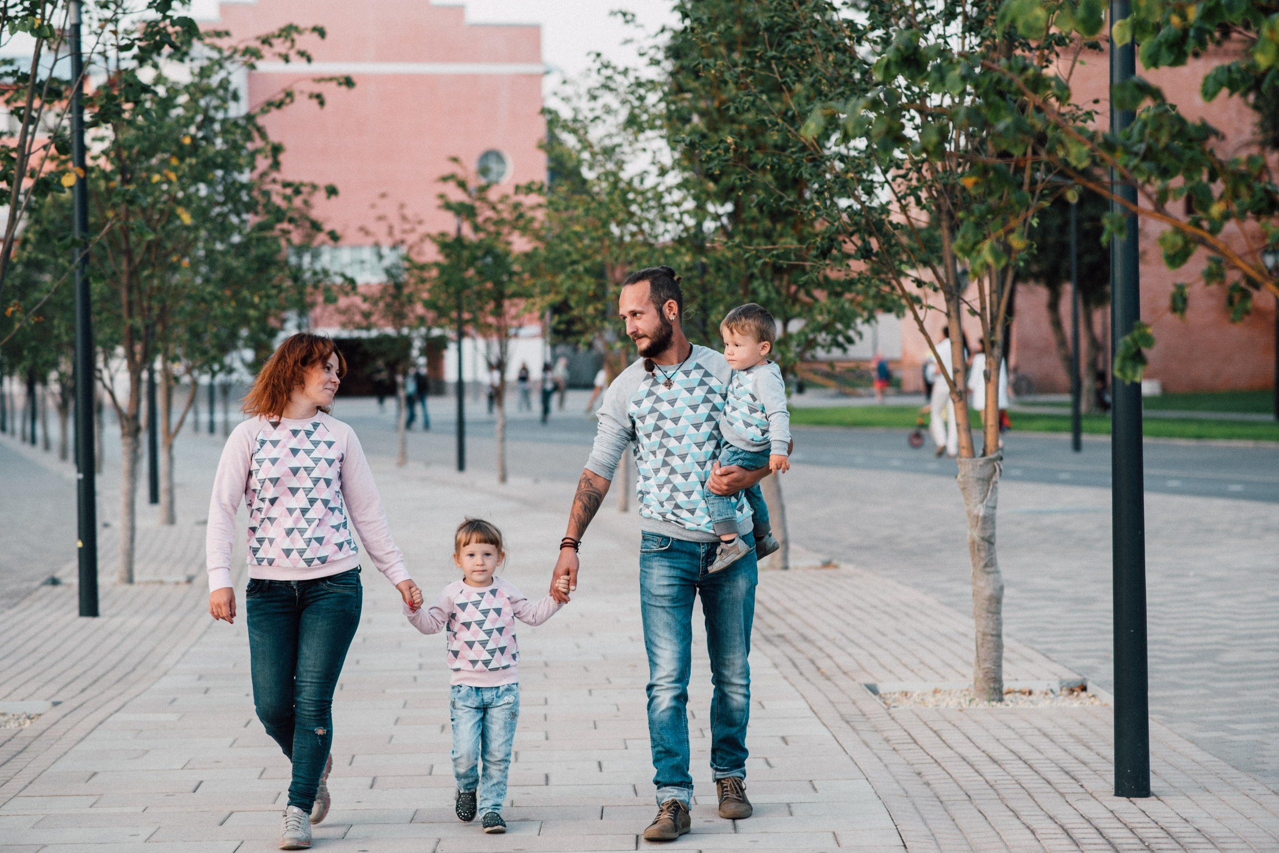 Семья и дети в Туле. Портретный, семейный, свадебный фотограф. Бизнес, контент съёмка. Тула